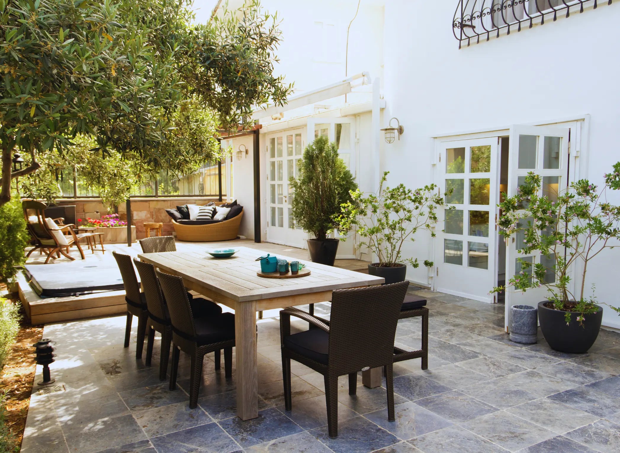 OUTDOOR Wise Galleria