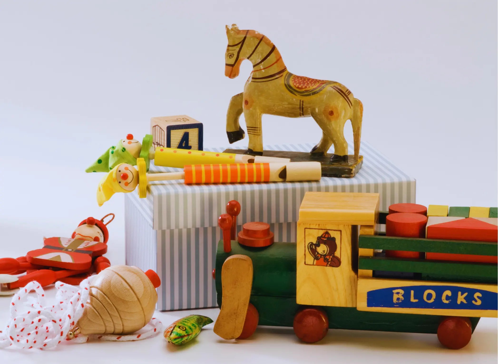 TOYS & HOBBIES Wise Galleria