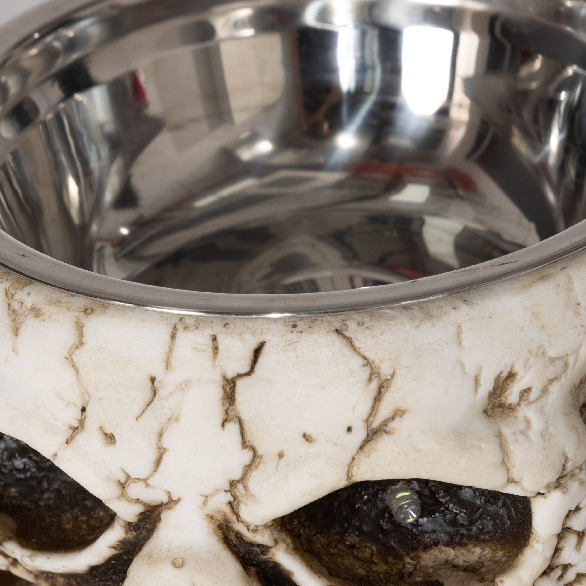 HOMCOM 14cm 5.5" Skeleton Candy Bowl Outdoor Halloween Decoration, Halloween Prop with Sound Activated, Light Up Eyes, Sound Effects for Haunted House