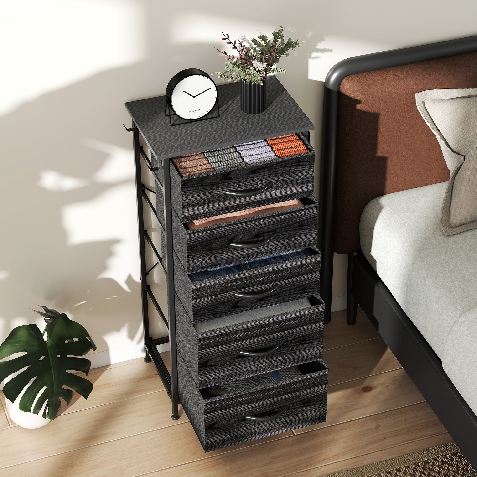 HOMCOM Chest of Five Fabric Drawers - Black