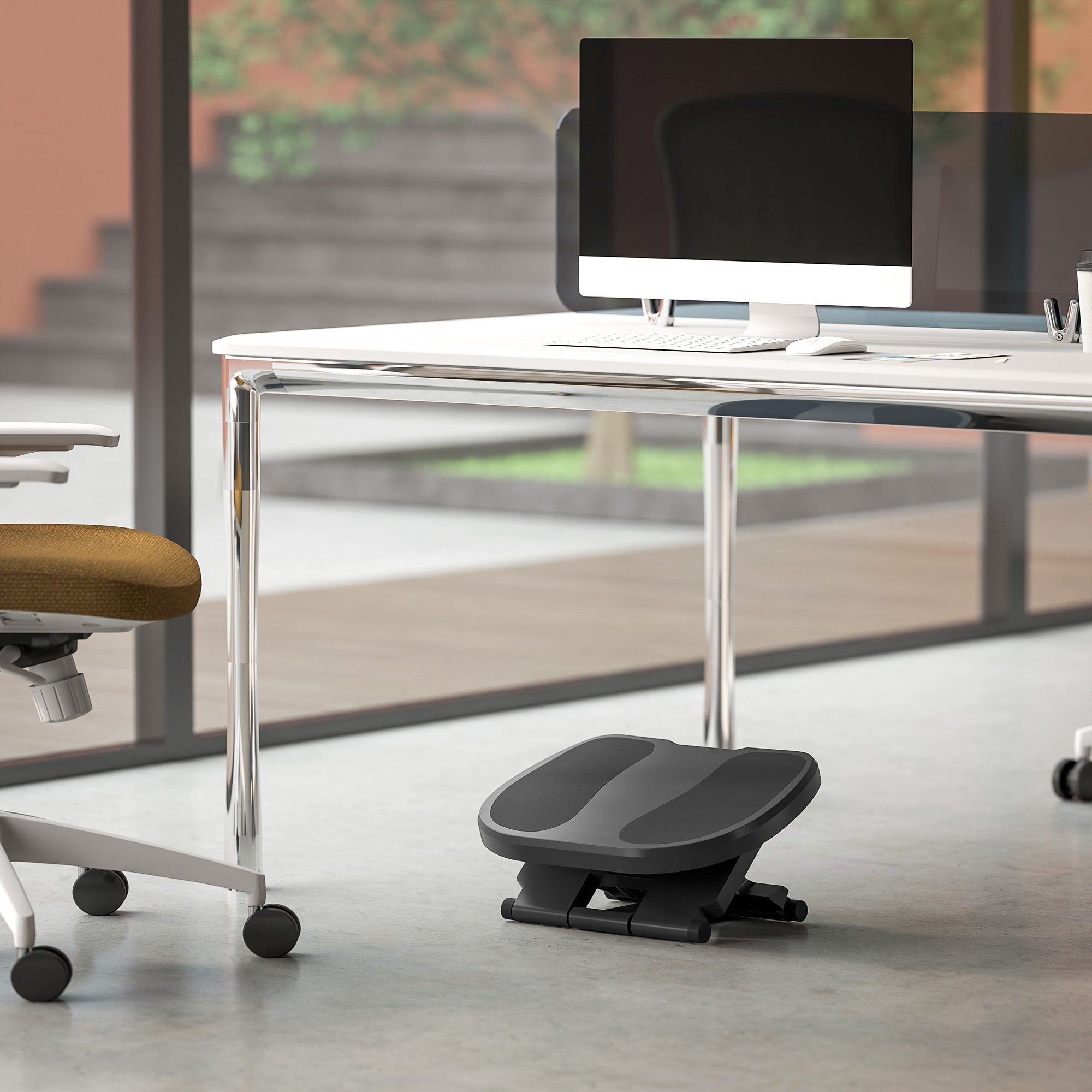 HOMCOM 0-30\'c2\'b0 Three-Height Under-Desk Support Footrest - Grey