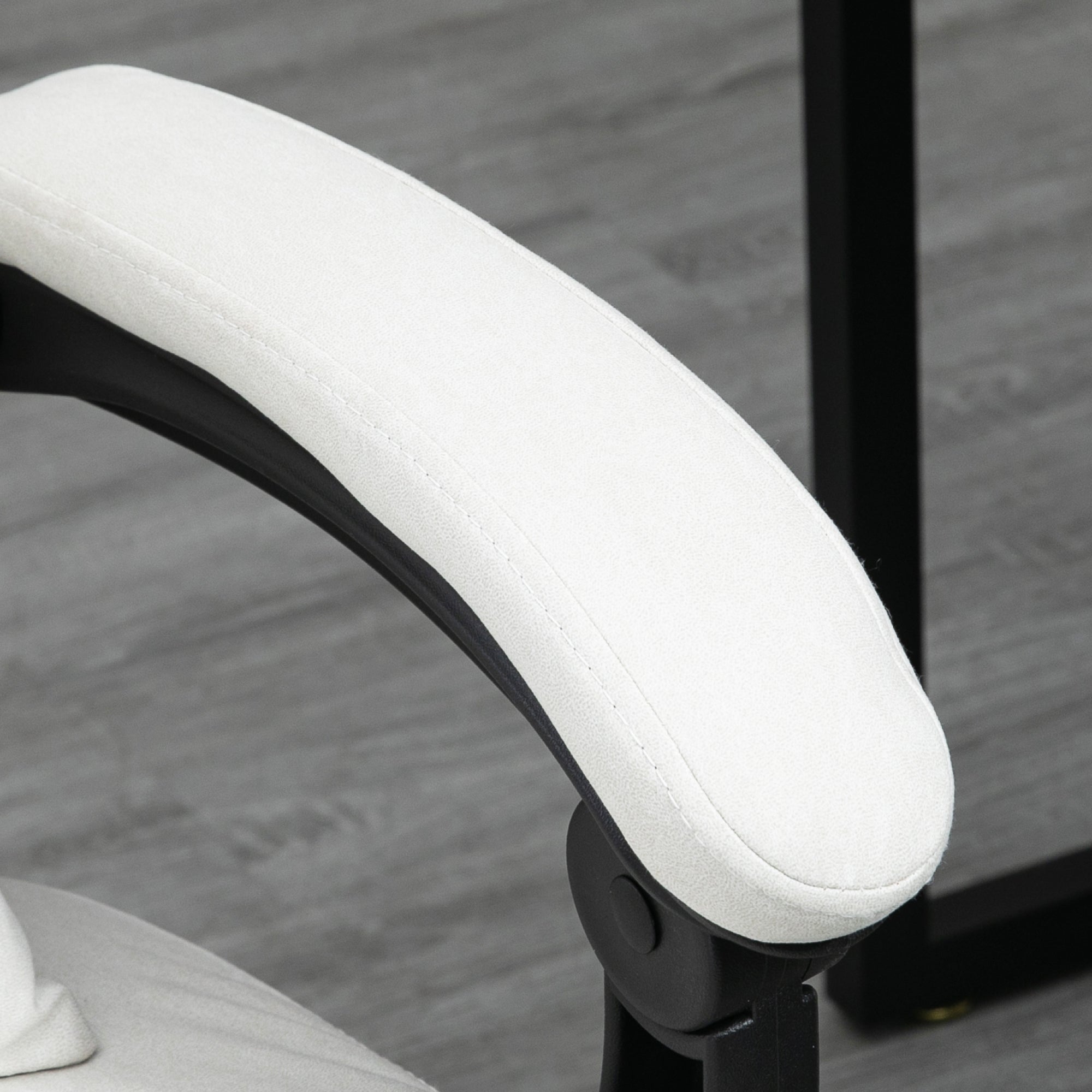 Vinsetto Office Chair, Ergonomic Desk Chair with 6-Point Vibration Massage and Lumbar Heating, Computer Chair with Lumbar Support Pillow, 155\'c2\'b0 Reclining Back and Footrest, Cream White