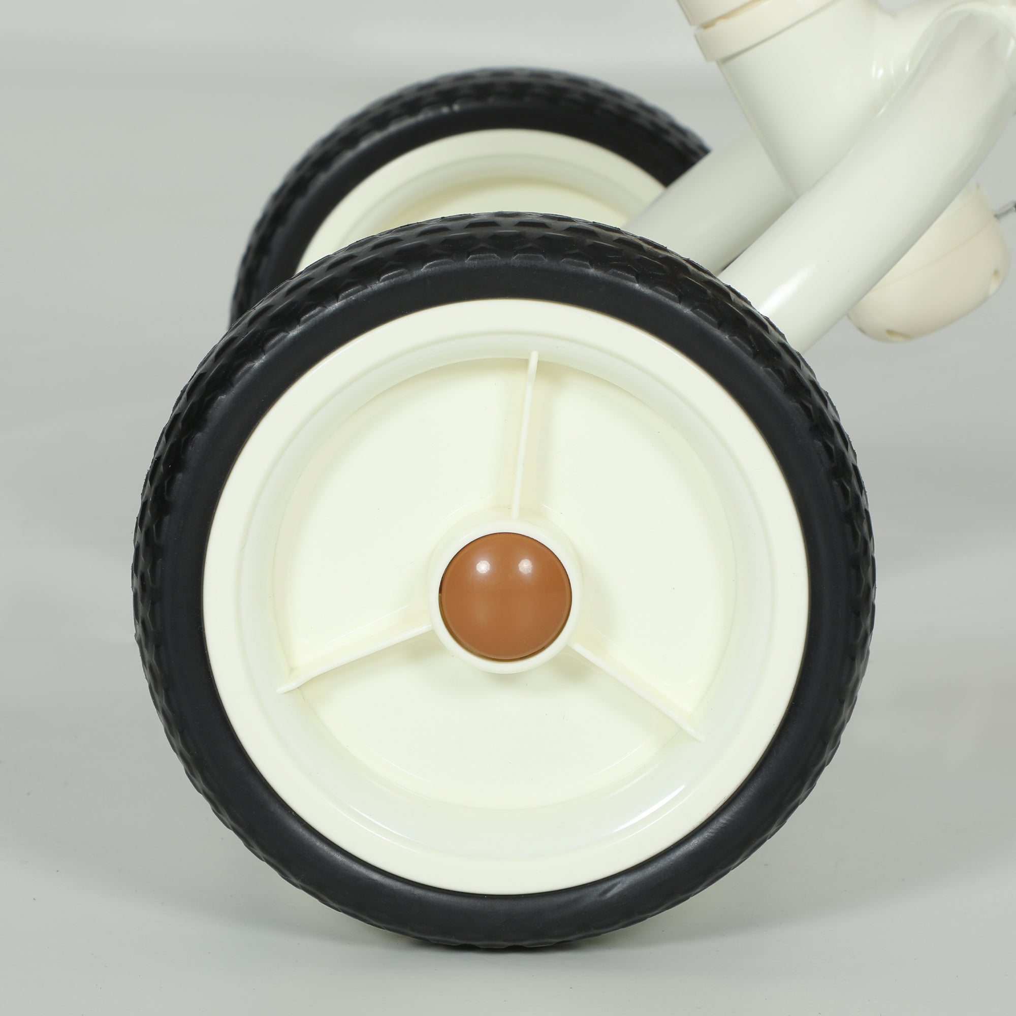 AIYAPLAY 2-In-1 Toddler Trike for 2-5 Years Old, 3 Wheel Bike with Adjustable Parent Handle, Basket for Boys and Girls, White