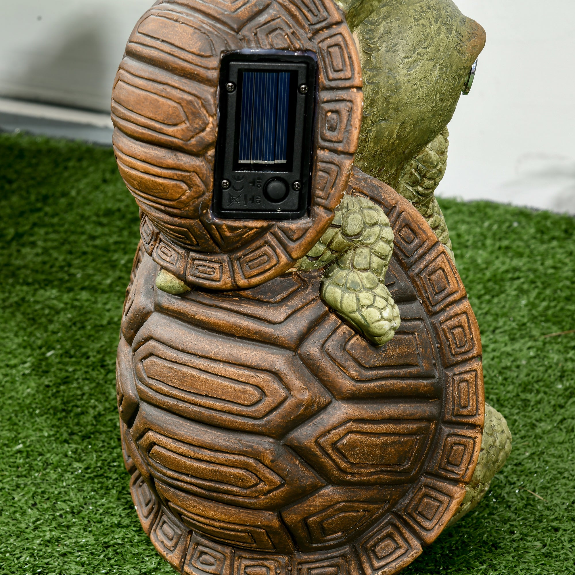 Outsunny Vivid 2 Tortoises Garden\'c2\'a0Statue with Solar LED Light, Outdoor Ornament Art Sculpture Home Decoration for Porch, Deck, Grass