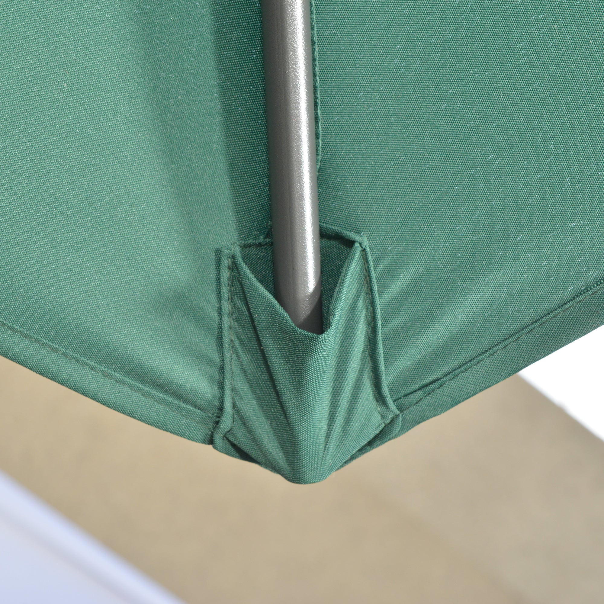 Outsunny 3 x 3(m) Cantilever Parasol with Cross Base, Garden Umbrella with 360\'c2\'b0 Rotation, Crank Handle and Tilt for Outdoor, Patio, Green
