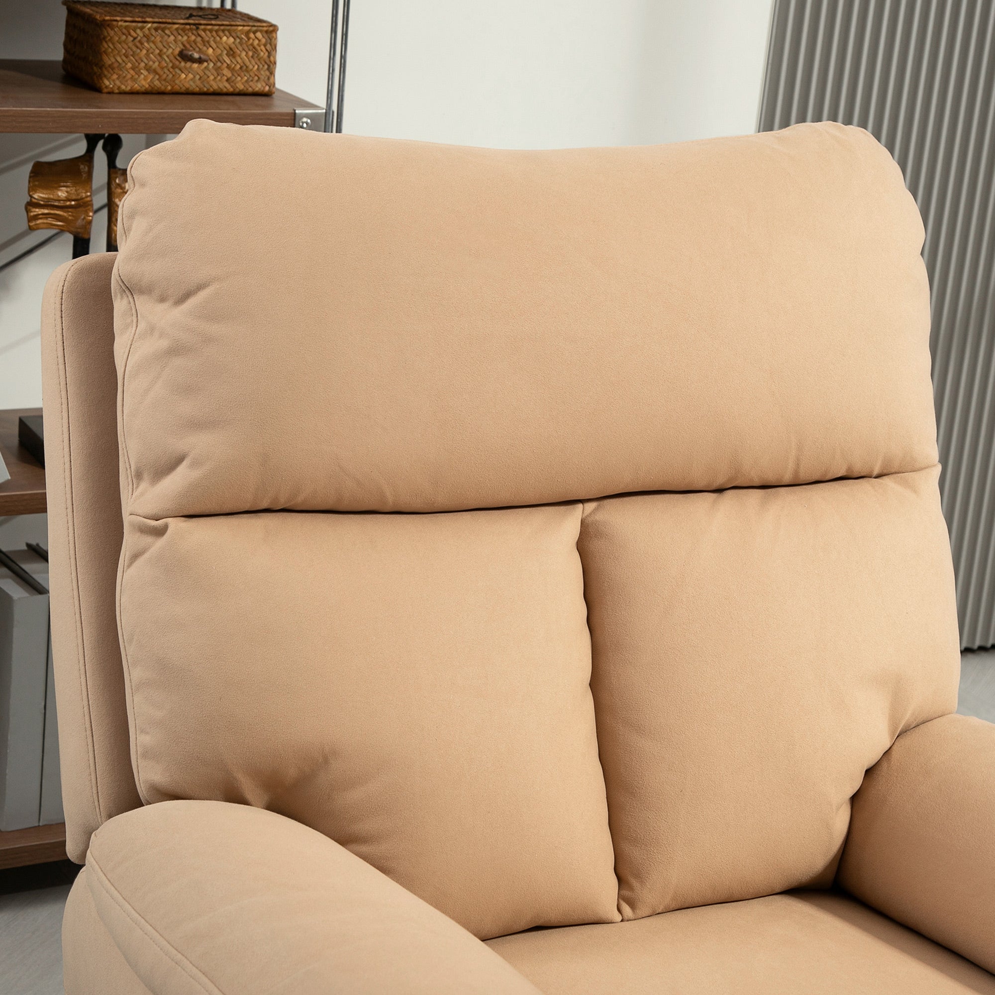 HOMCOM 140\'c2\'b0 Manual Reclining Armchair, with Footrest - Light Brown