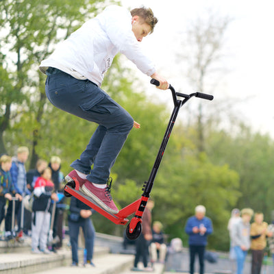 HOMCOM Street Stunt Scooter Intermediate and Beginner Freestyle Tricks Scooters For 14+ Teens Adult w/ Rear φ10cm Wheel & Brake - Red 