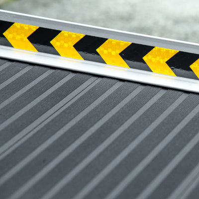 HOMCOM Wheelchair Ramp, 152L x 73Wcm, 272KG Capacity, Folding Aluminium Threshold Ramp with Non-Skid Surface, Transition Plates Above and Below for Home, Steps, Stairs, Curbs, Doorways 
