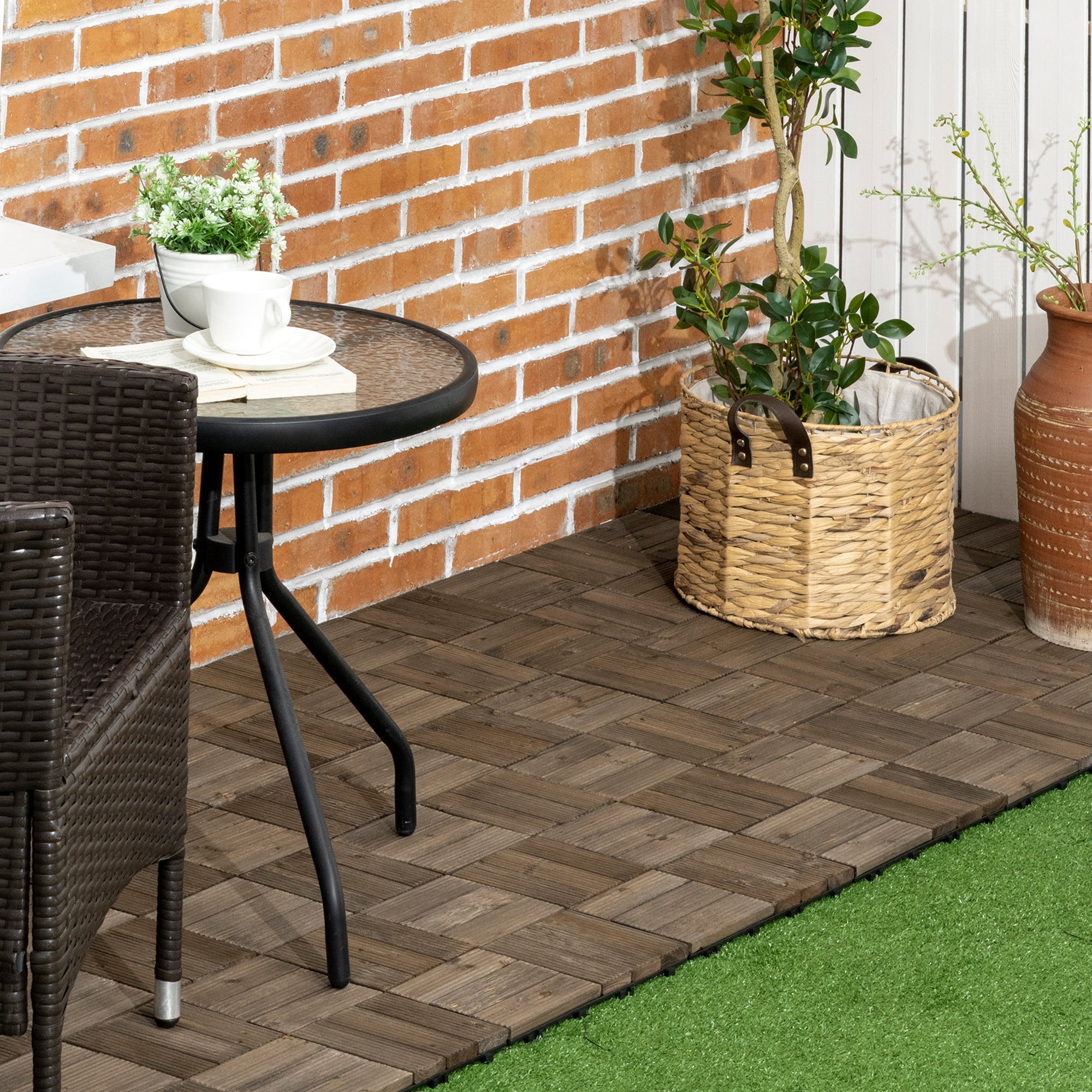 Outsunny 27 Pcs Wooden Interlocking Decking Tiles, Outdoor Flooring Tiles for Patio, Balcony, Terrace, Hot Tub, 30 x 30 cm per Piece, 2.5\'e3\'8e\'a1 per Pack, Charcoal Grey
