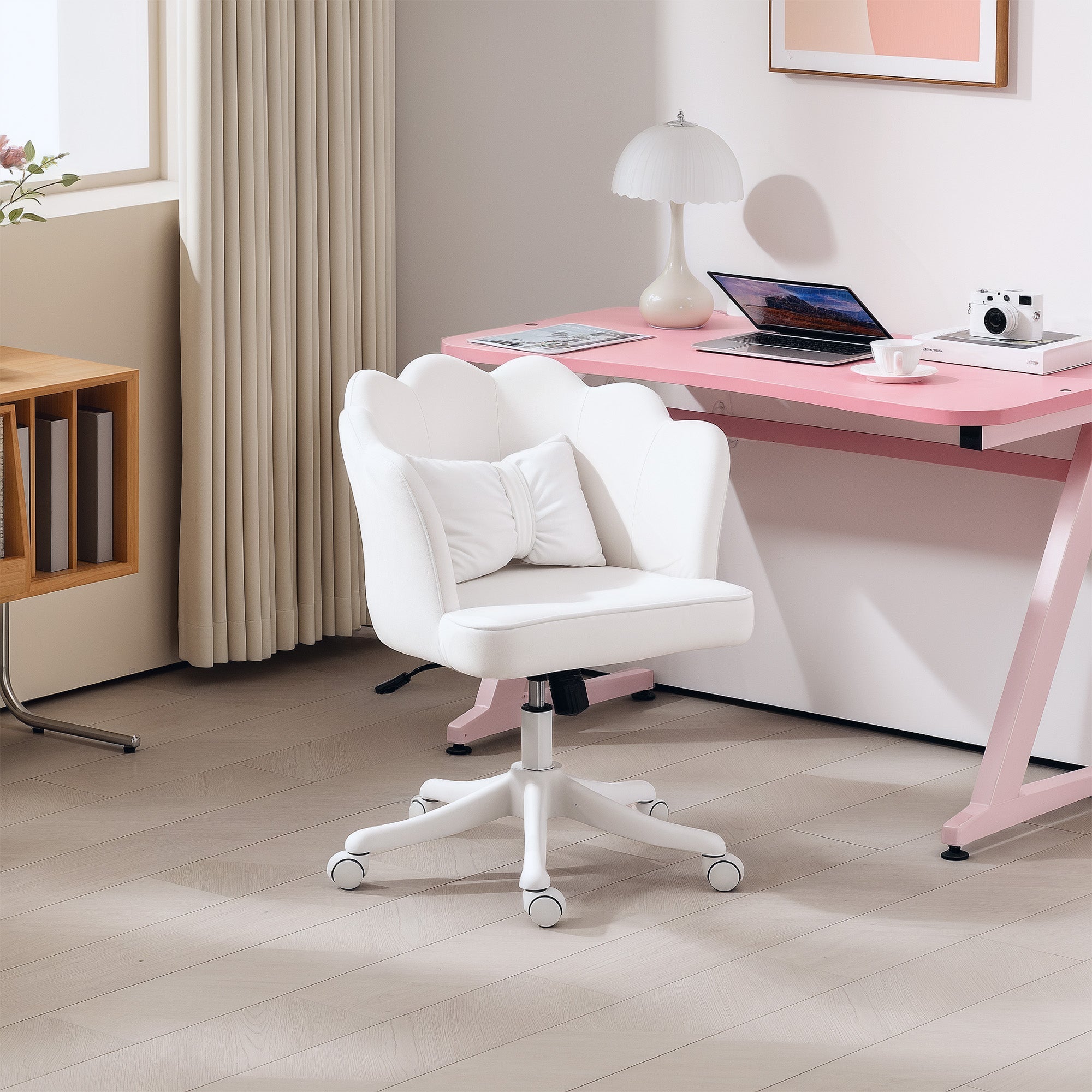 HOMCOM Velvet-Feel Petal Back Office Chair - White 