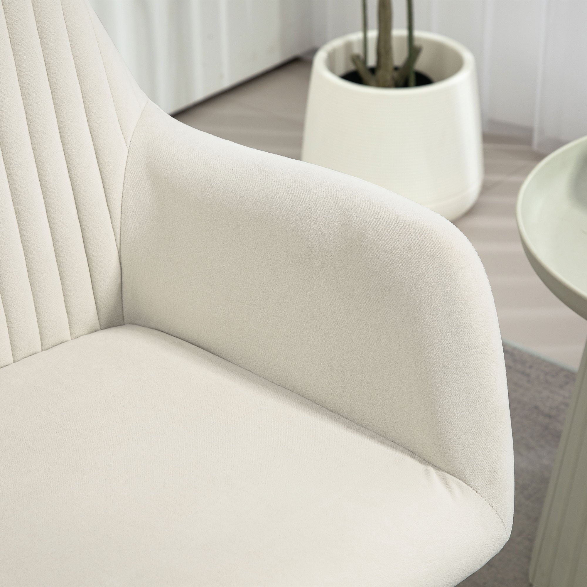 HOMCOM Modern Arm Chair Upholstered Accent Chair with Metal Base for Living Room Cream White 