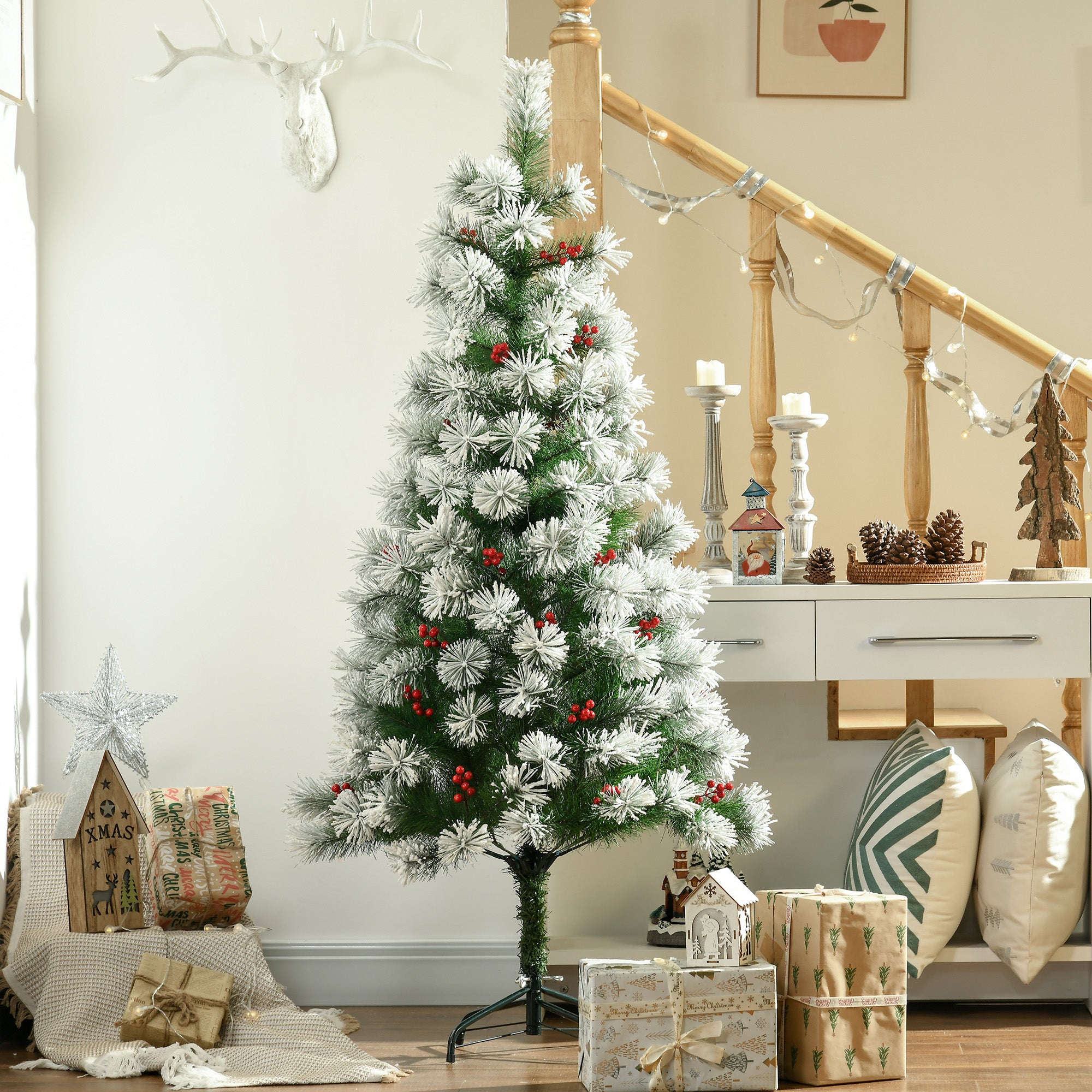 HOMCOM Indoor Christmas Tree Artificial Berry Xmas Decoration with Metal Stand and 184 Tips (5FT(150CM)) 