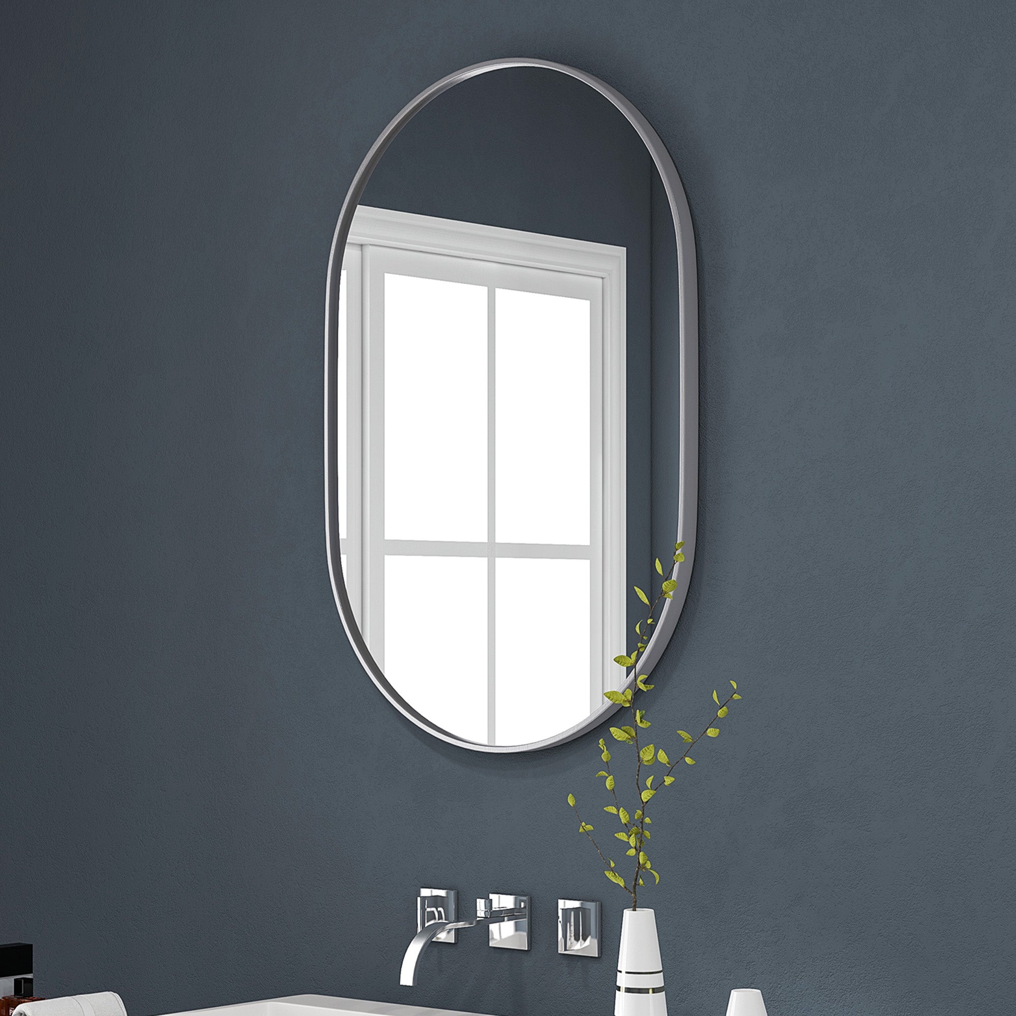 HOMCOM 60cm Aluminium Frame Round Bathroom Mirror - Silver Tone 
