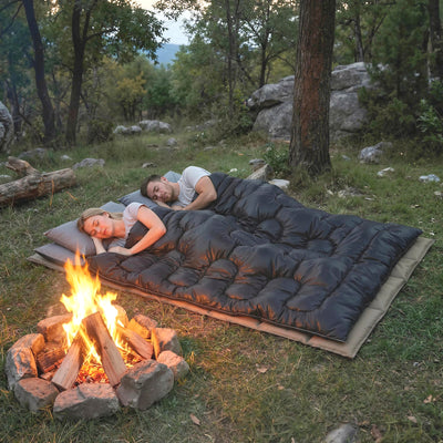 Outsunny Double Sleeping Bag with 2 Pillows, 220 x 160 cm Extra-Large Sleeping Bag for Adults, Black 