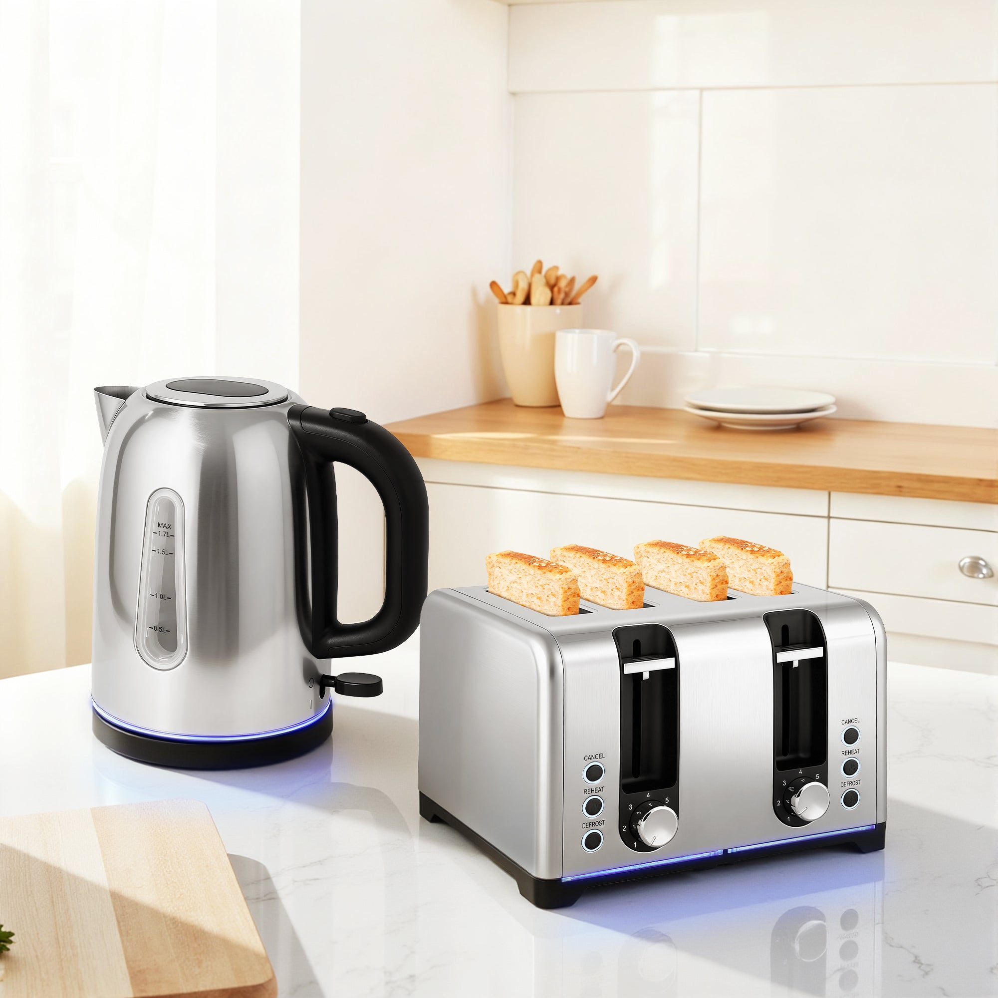 HOMCOM Kettle and Toaster Set, 1.7L 3000W Rapid Boil Jug Kettle with Otter Thermostat, Limescale Filter, 4 Slice Toaster with 7 Browning Controls, Crumb Tray, LED Strip, Silver Tone 