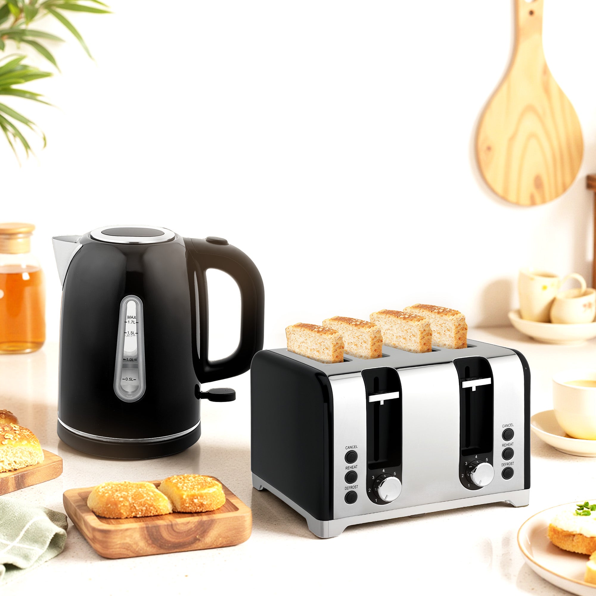 HOMCOM Kettle and Toaster Set, 1.7L 3000W Rapid Boil Jug Kettle with Otter Thermostat, Limescale Filter, 4 Slice Toaster with 7 Browning Controls, Crumb Tray, LED Strip, Black 