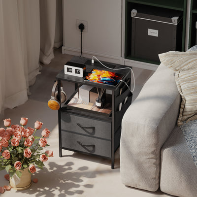 HOMCOM Bedside Table with Charging Station - Black 
