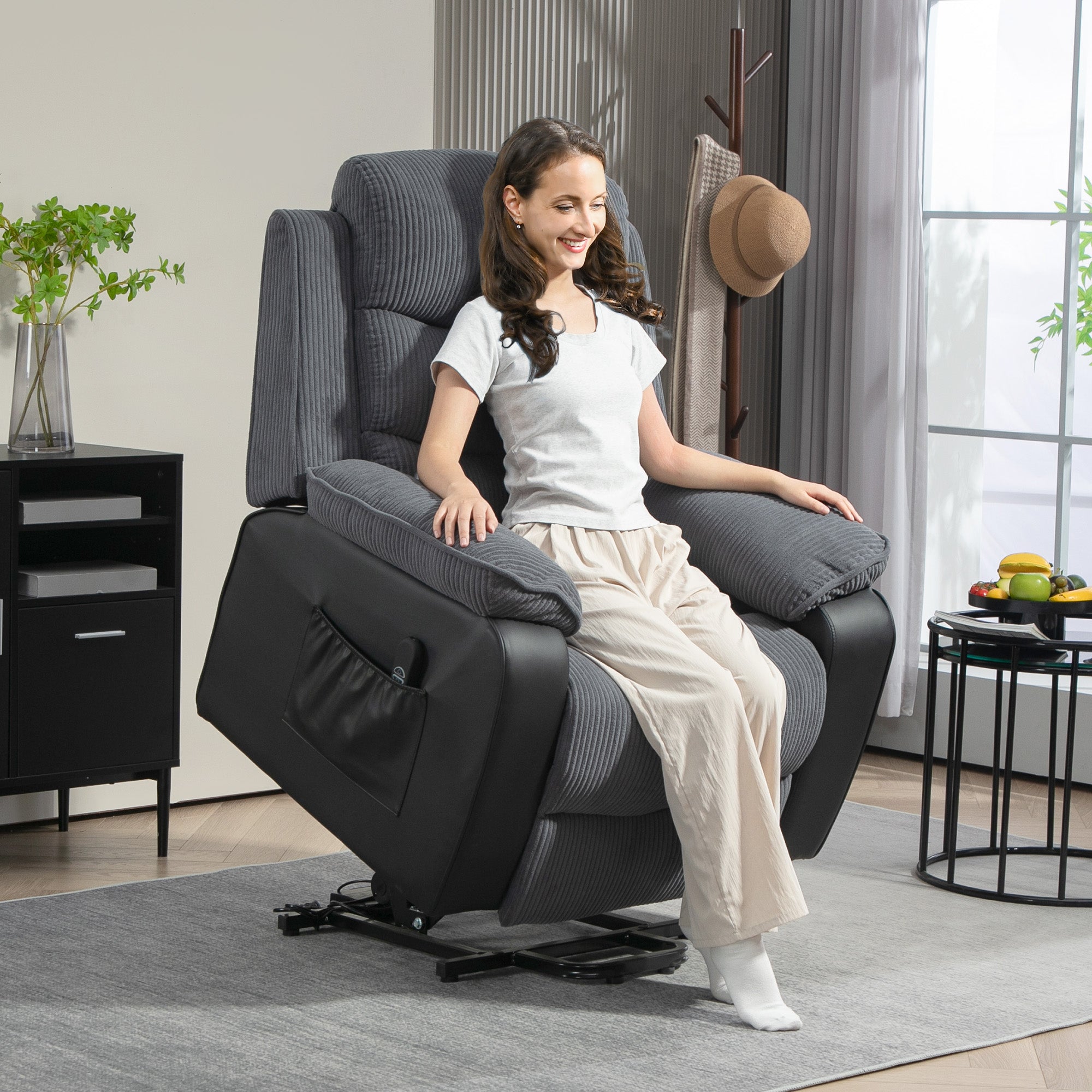 HOMCOM Power Lift Recliner Chair for Elderly, Patchwork Design Oversized Electric Riser and Recliner Armchair for Living Room with Remote Control, USB Port and 2 Side Pockets, Dark Grey 