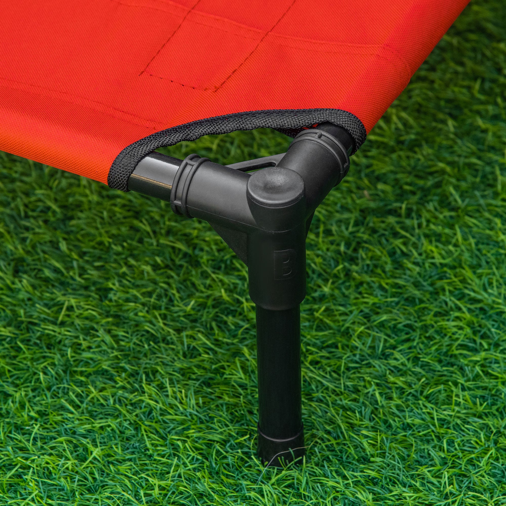 PawHut Raised Dog Bed Cat Elevated Lifted Portable Camping w/ Metal Frame Black and Red (Small) 