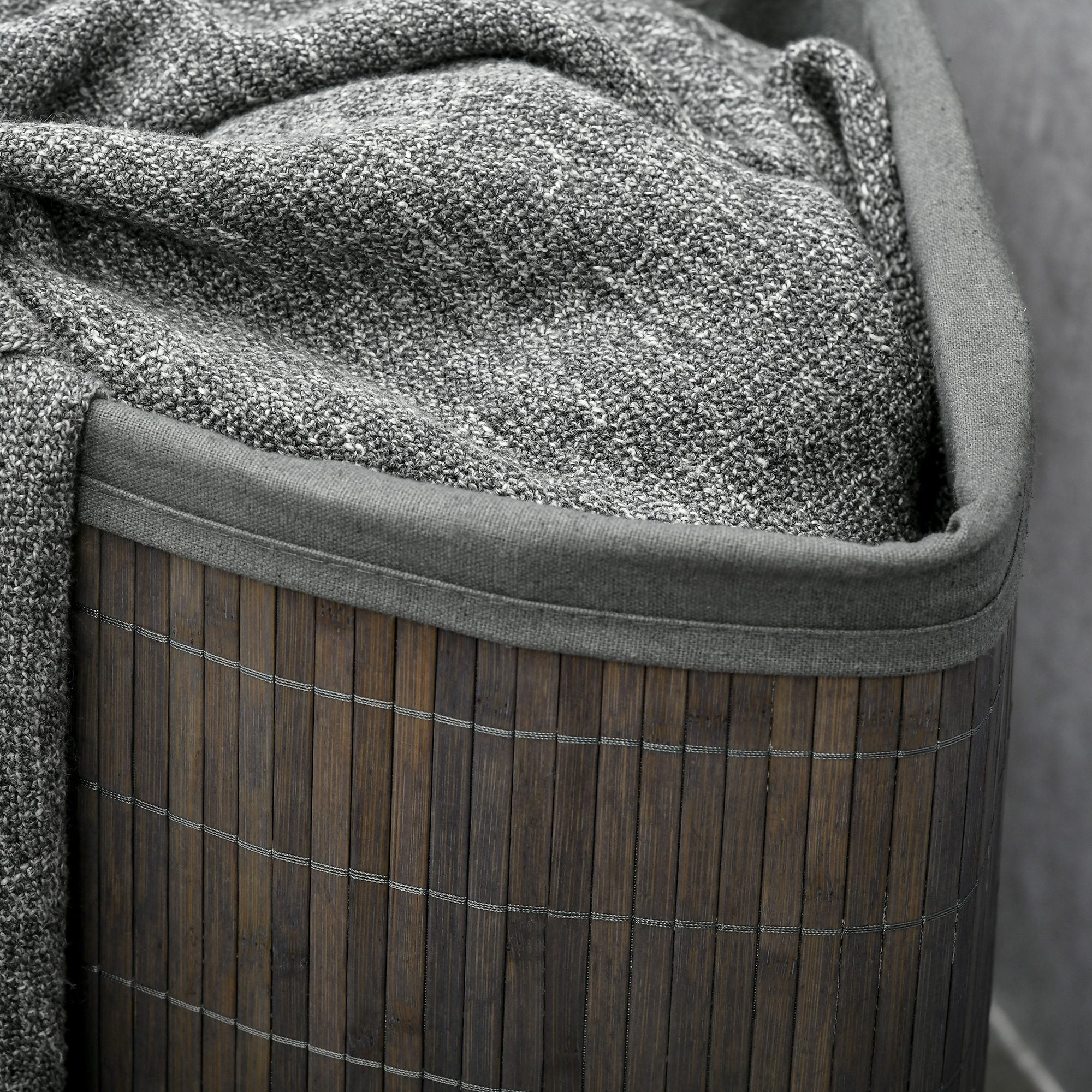 HOMCOM Bamboo Laundry Basket with Lid, 55 Litres Laundry Hamper with Removable Washable Lining,  Corner Washing Baskets, 38 x 38 x 57cm, Grey 