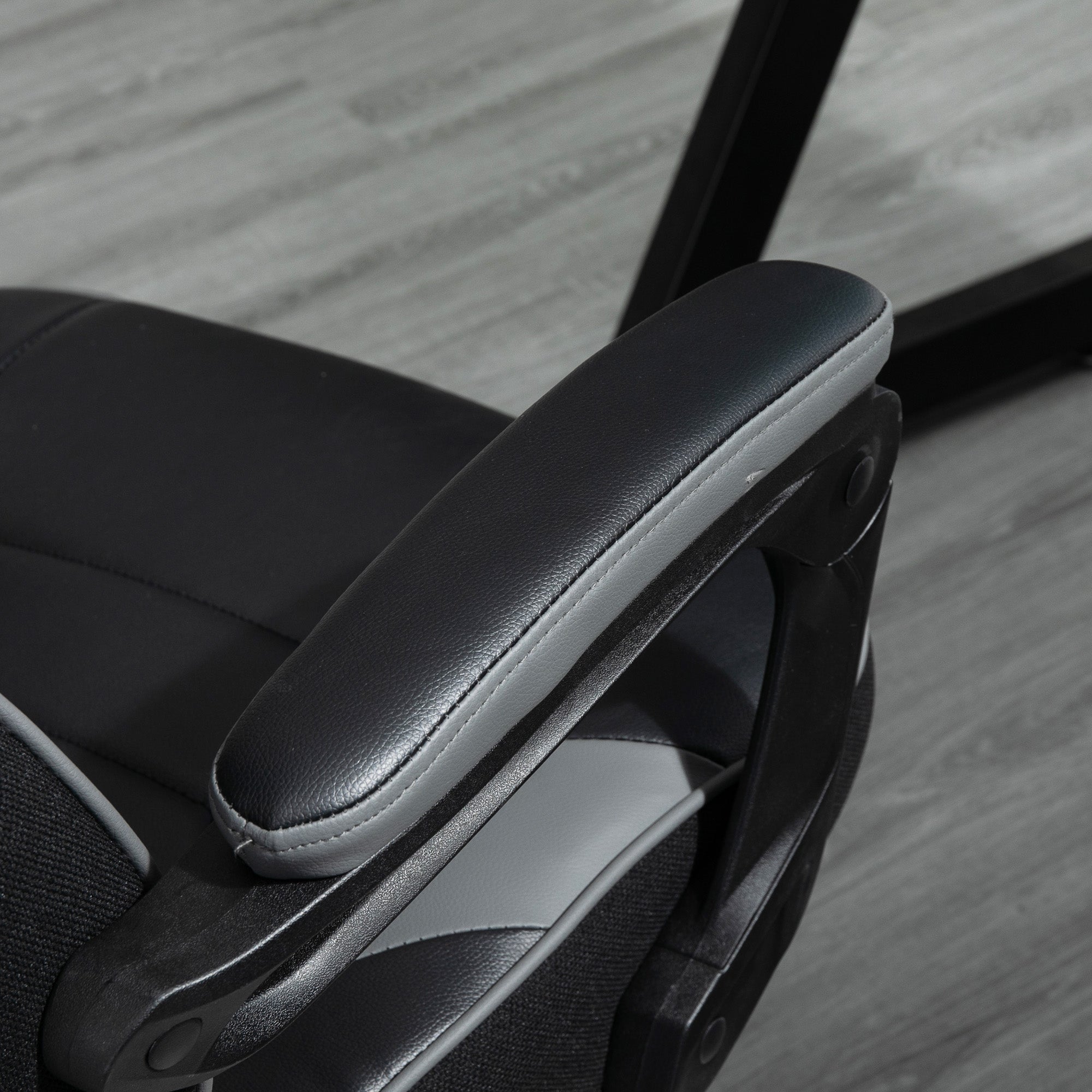 Vinsetto Computer Gaming Chair, Racing Desk Chair with Lumbar Support and Footrest, PU Leather Gamer Chair with Headrest and Swivel Wheels for Home, Grey 