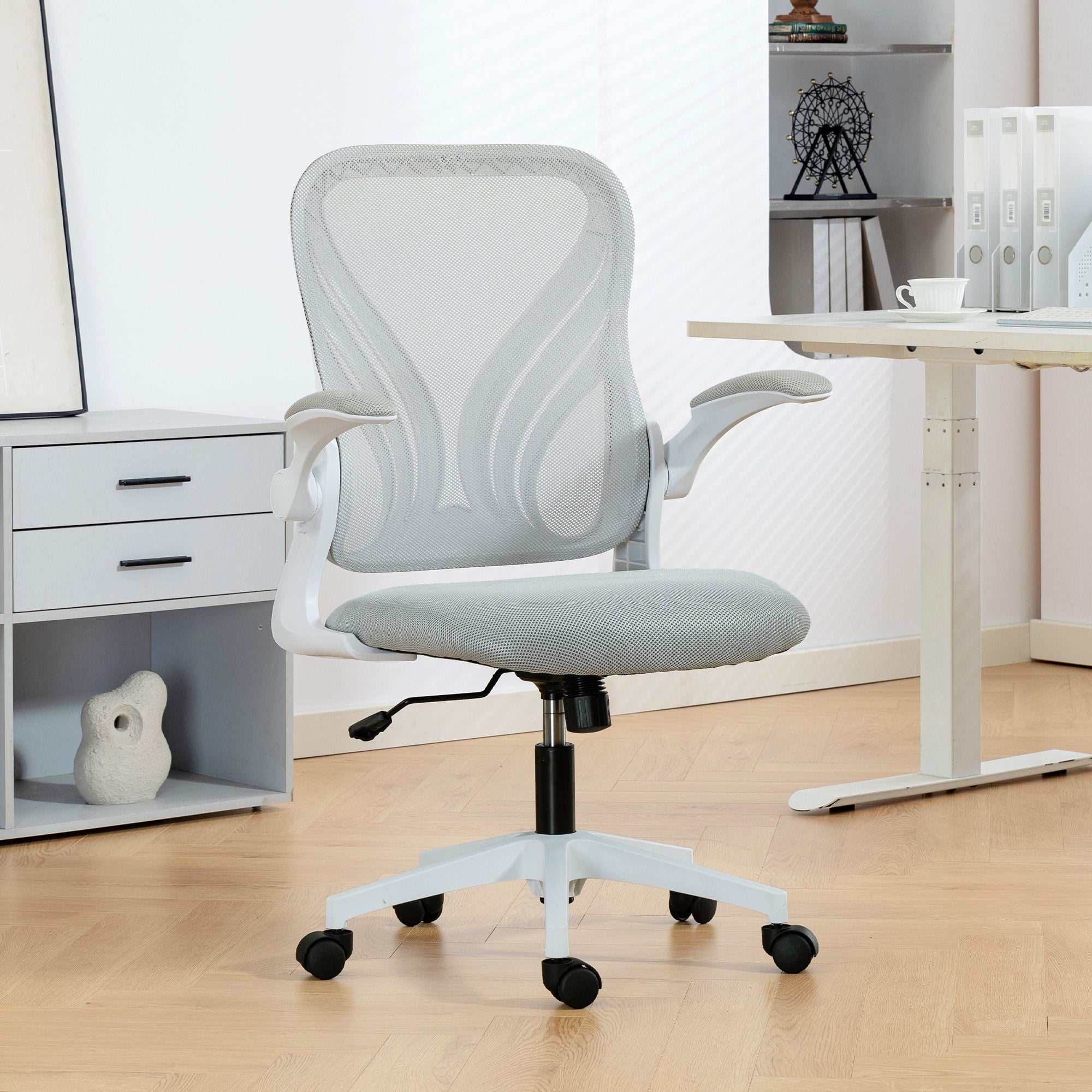 HOMCOM Mesh Office Chair with Foldable Backrest - Light Grey 