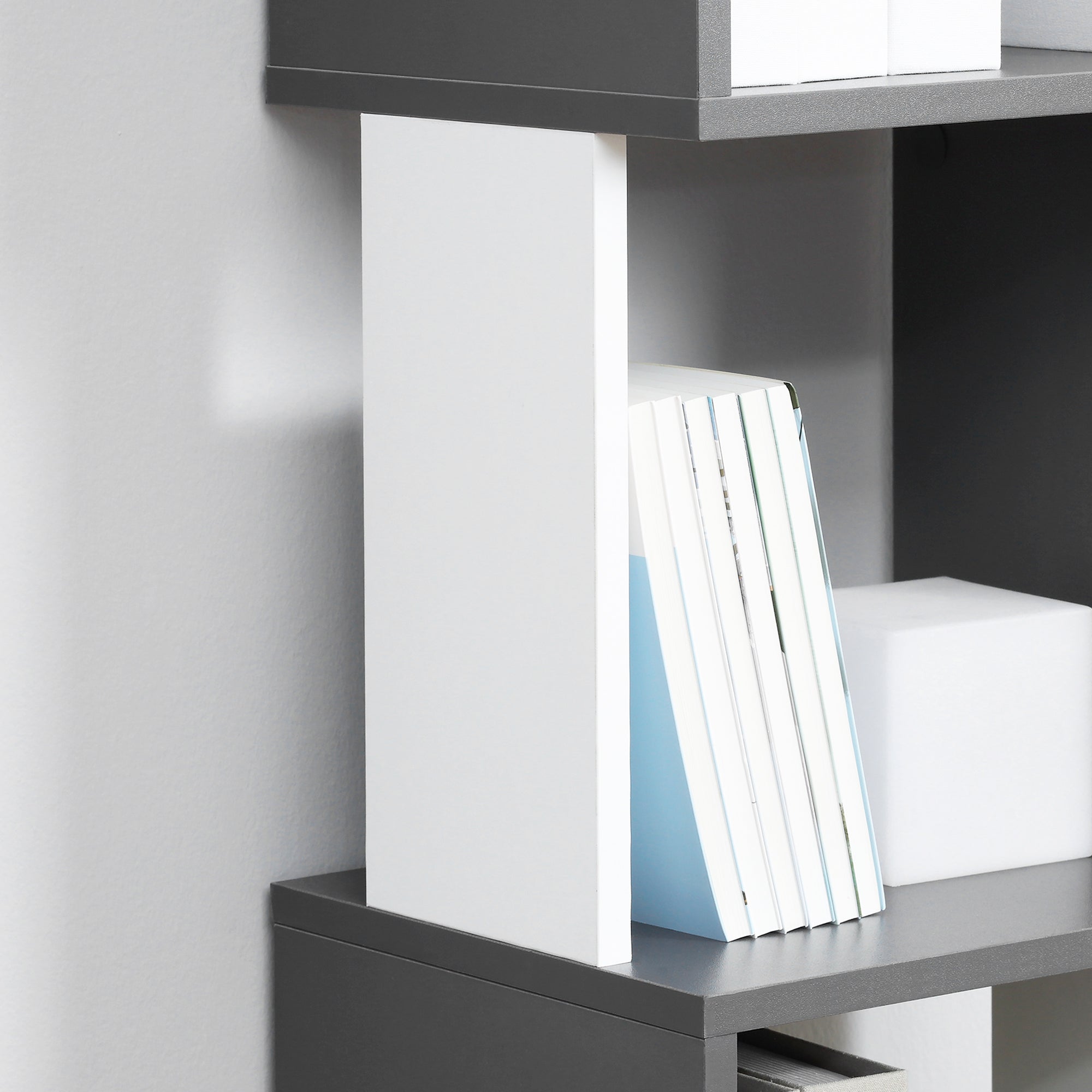 HOMCOM Modern 5-Tier Bookshelf, Freestanding Bookcase Storage Shelving for Living Room Home Office Study, White and Dark Grey 