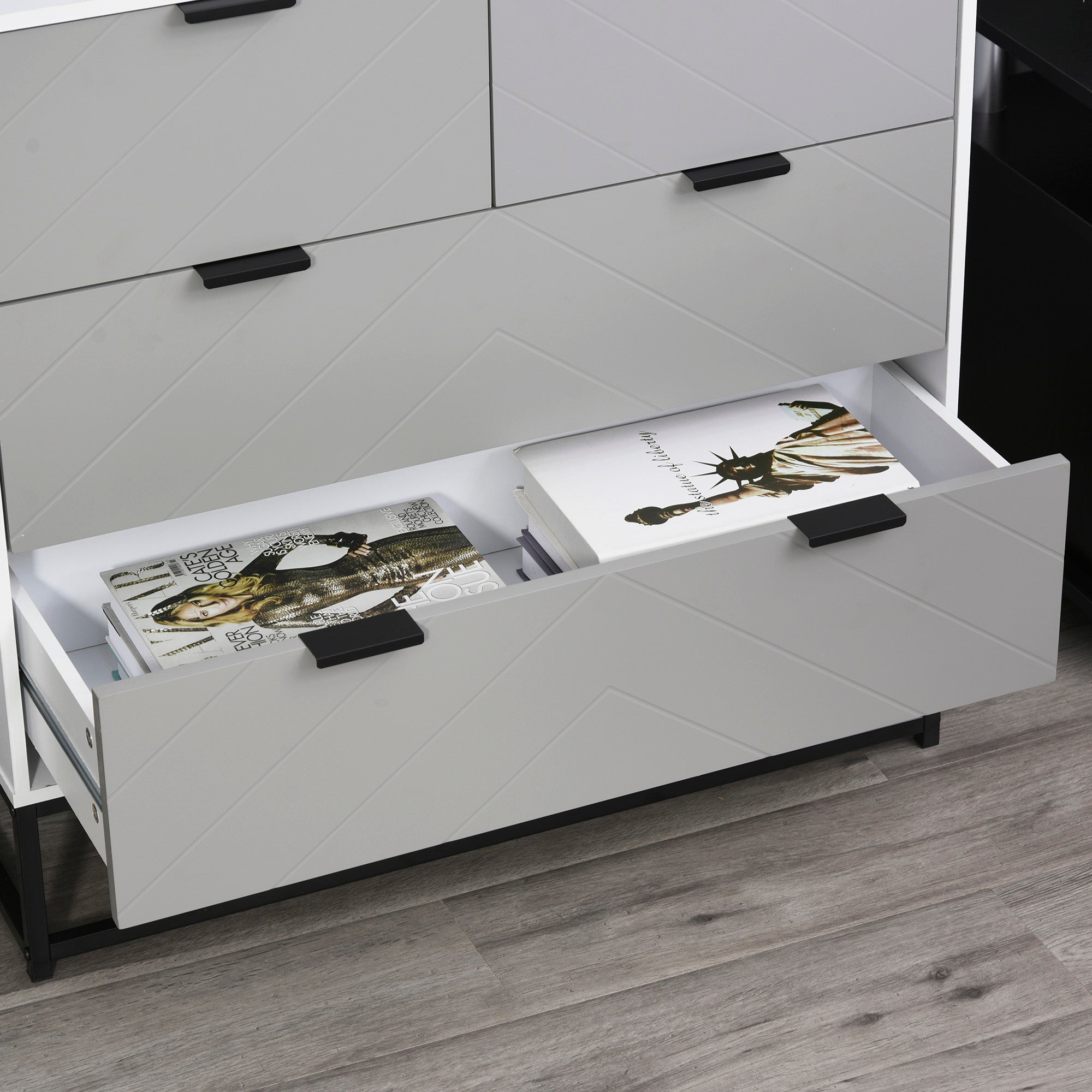 HOMCOM Chest of Drawers with Metal Handles Freestanding Dresser for Bedroom, Living Room