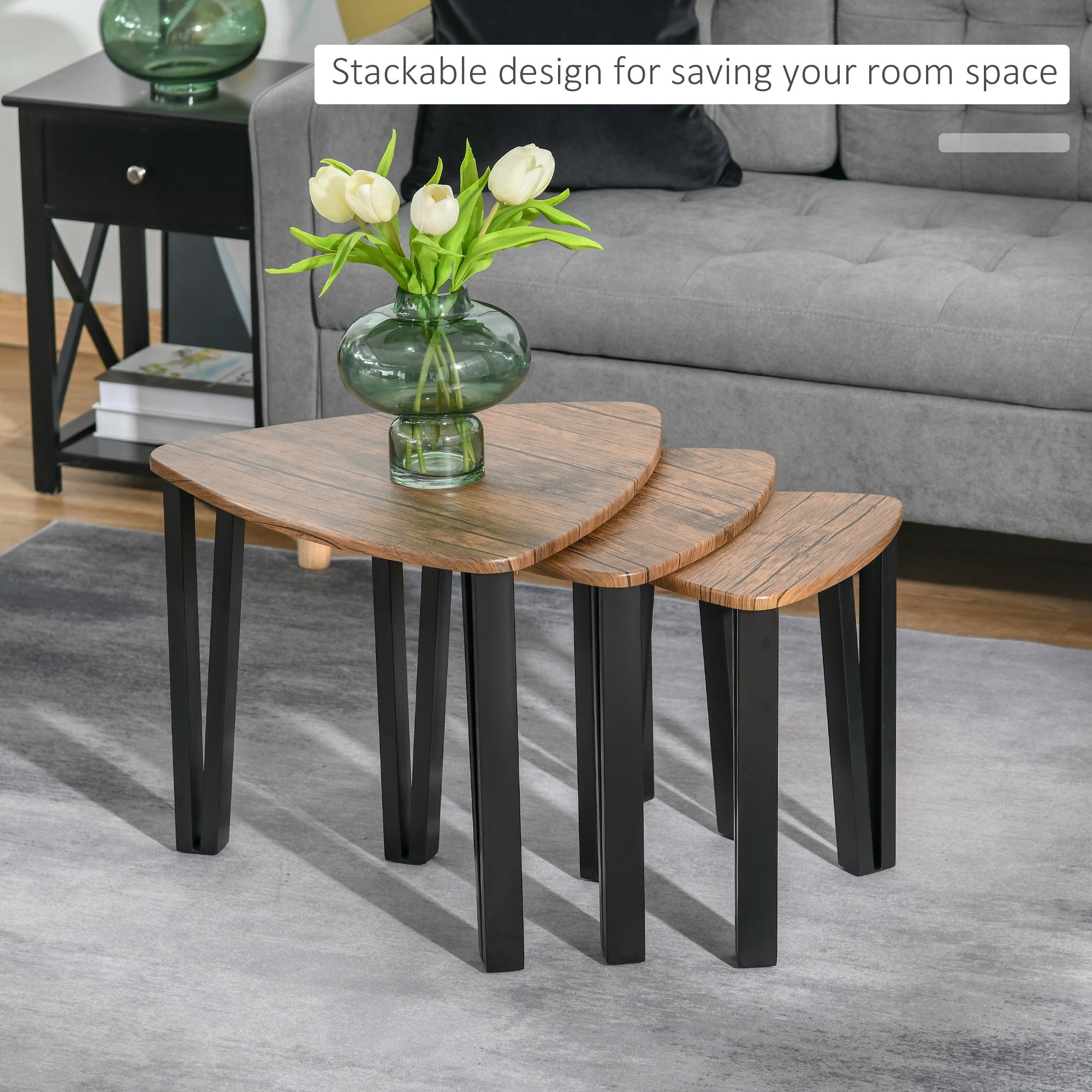 HOMCOM Nest of Tables, Coffee Table Set of 3, Triangle Nesting Tables with Metal Legs, Industrial End Side Table for Living Room, Walnut Wood Grain 