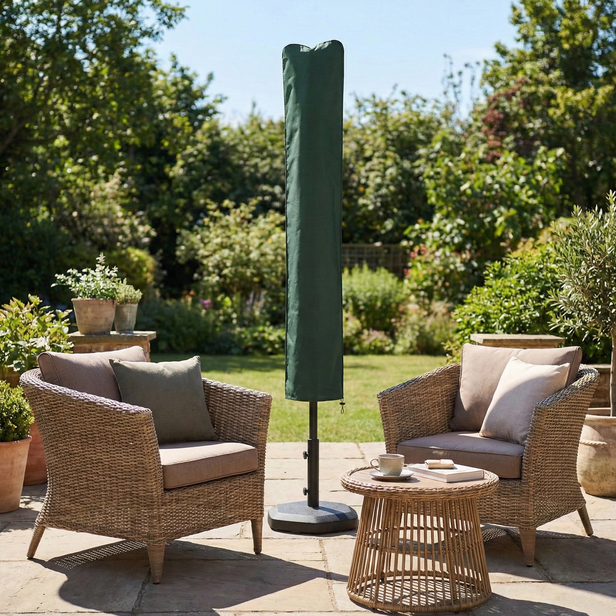 Outsunny Parasol Cover, Cantilever Umbrella Cover for 2-3.5 m Parasols, Banana Umbrella Protector with Zipper, Green 