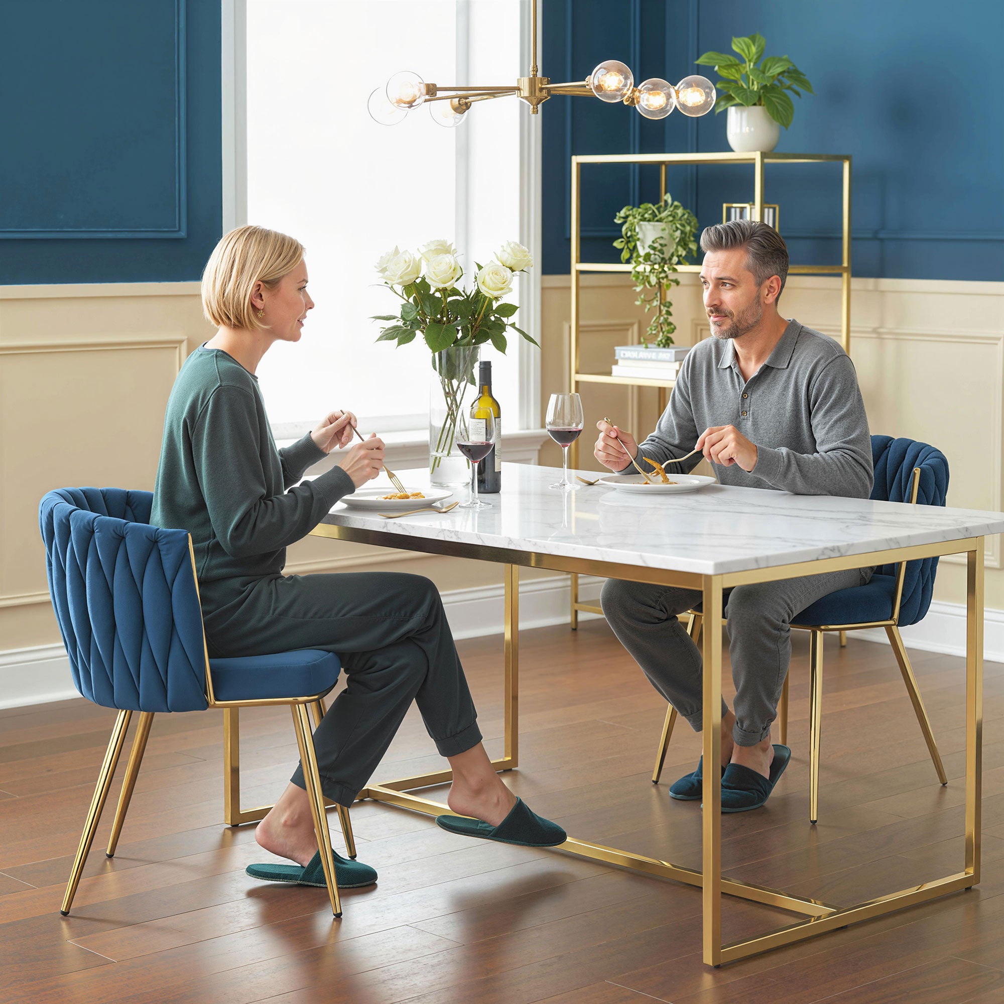 HOMCOM Velvet-Feel Dining Chairs Set of 2, Modern Upholstered Armchair with Knot Design and Golden Metal Legs, Accent Chair for Dining Room, Bedroom, Kitchen, Living Room, Dark Blue 
