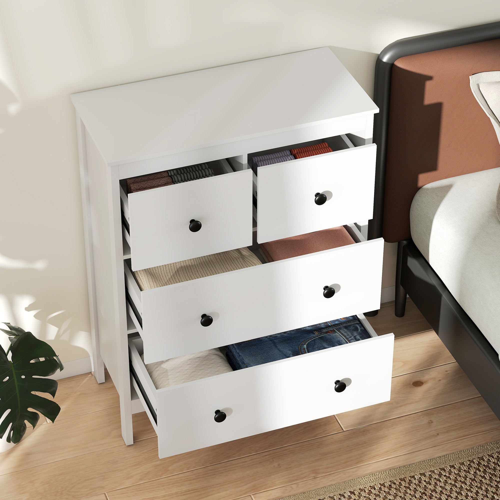 HOMCOM Modern Chest of Drawers, 4 Drawer Dresser Clothes Storage Organiser for Living Room, Hallway, Entryway, White 