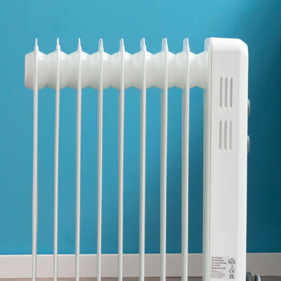 HOMCOM 2000W Oil Filled Radiator, 9 Fin, Portable Electric Heater with 3 Heat Settings, Safety Cut-Off and Wheels, White 