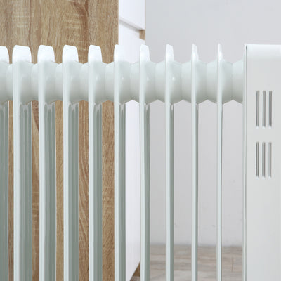 HOMCOM 2500W Oil Filled Radiator, 11 Fin, Portable Electric Heater with 3 Heat Settings, Safety Cut-Off and Wheels, White 