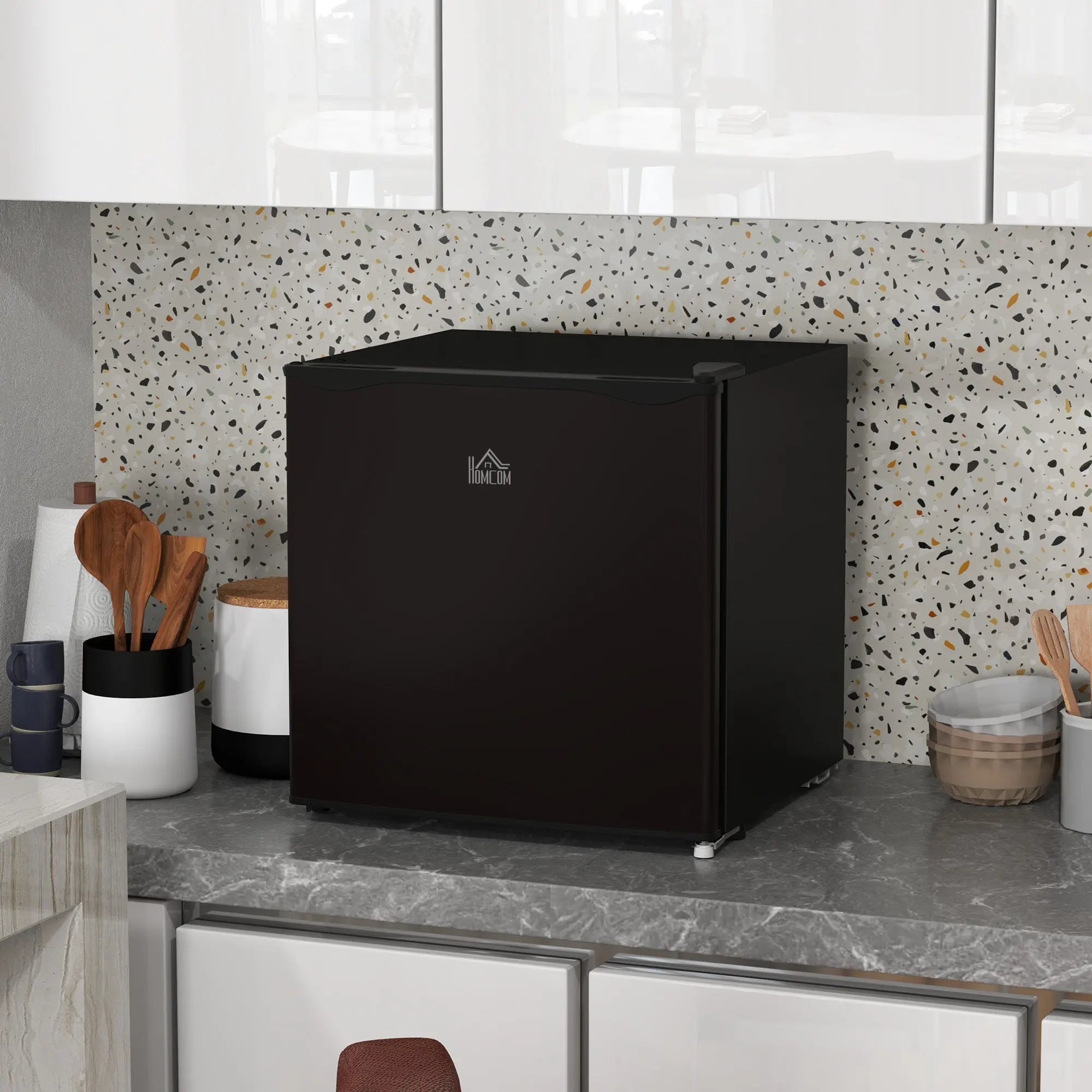 HOMCOM 35L Mini Freezer, -24℃ to -14℃ Temperature - Black 