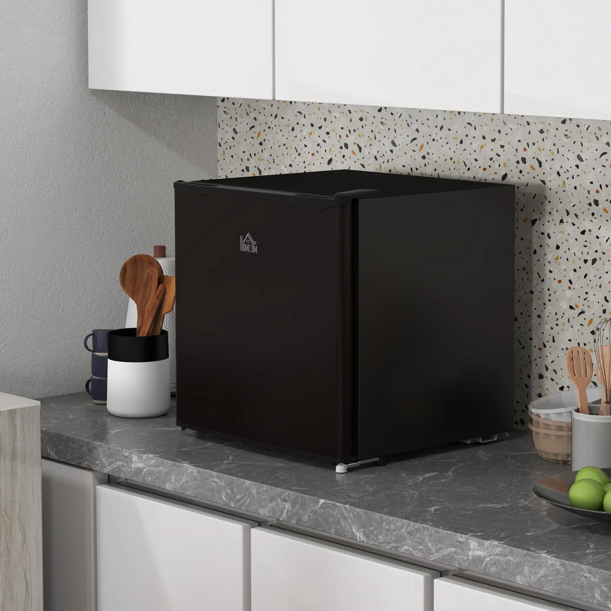 HOMCOM 35L Mini Freezer, -24℃ to -14℃ Temperature - Black 