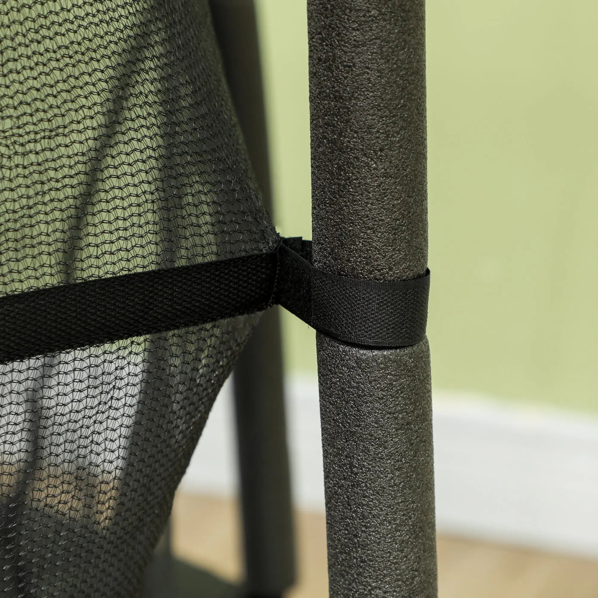 HOMCOM 4.6FT/55" Kids Trampoline with Safety Enclosure, Outdoor Indoor Use, for Ages 3-10 Years, Black 