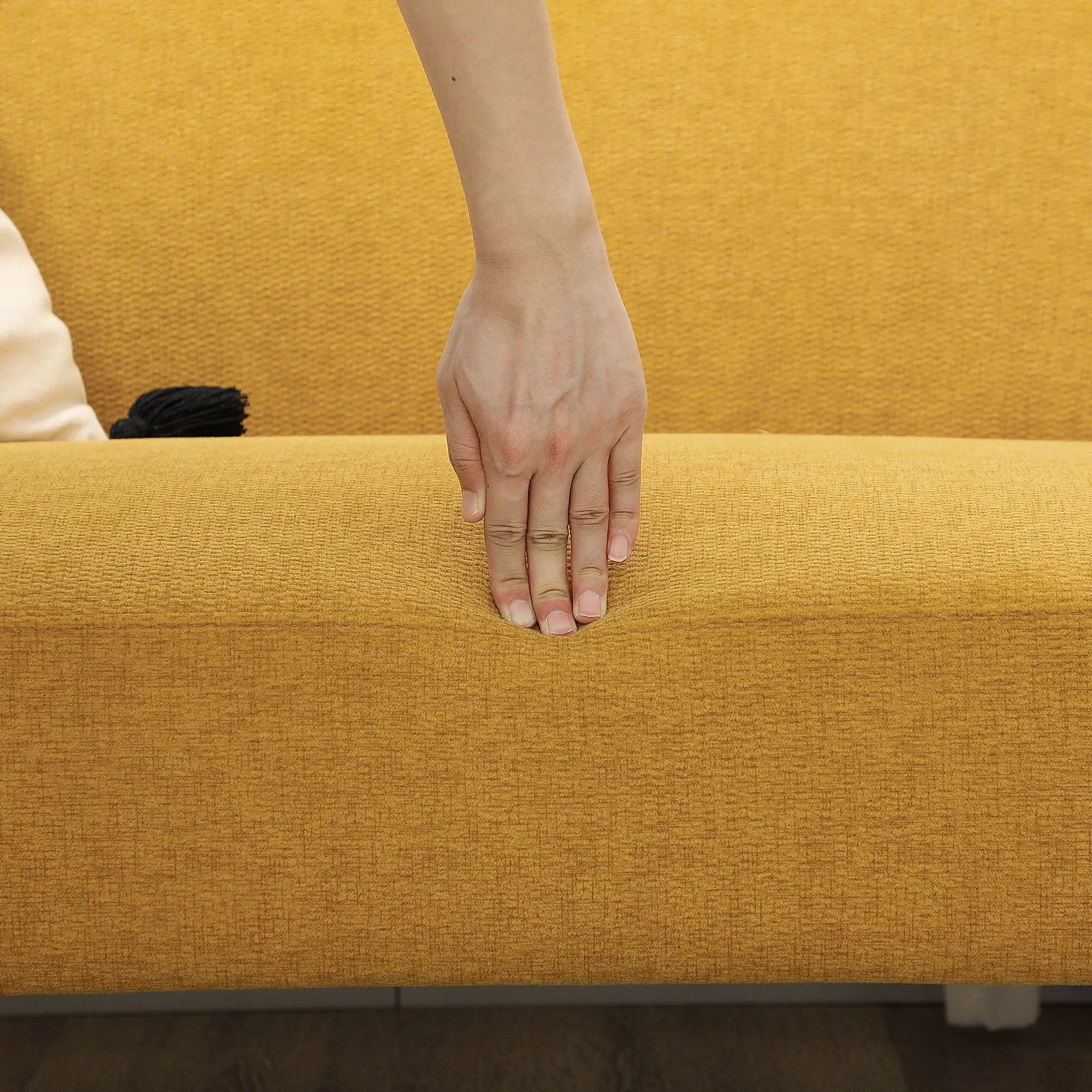 HOMCOM Velvet Feel Fabric 2 Seater Sofa, Small Sofa Loveseat with 21cm Thick Padding and Wood Legs, Yellow 