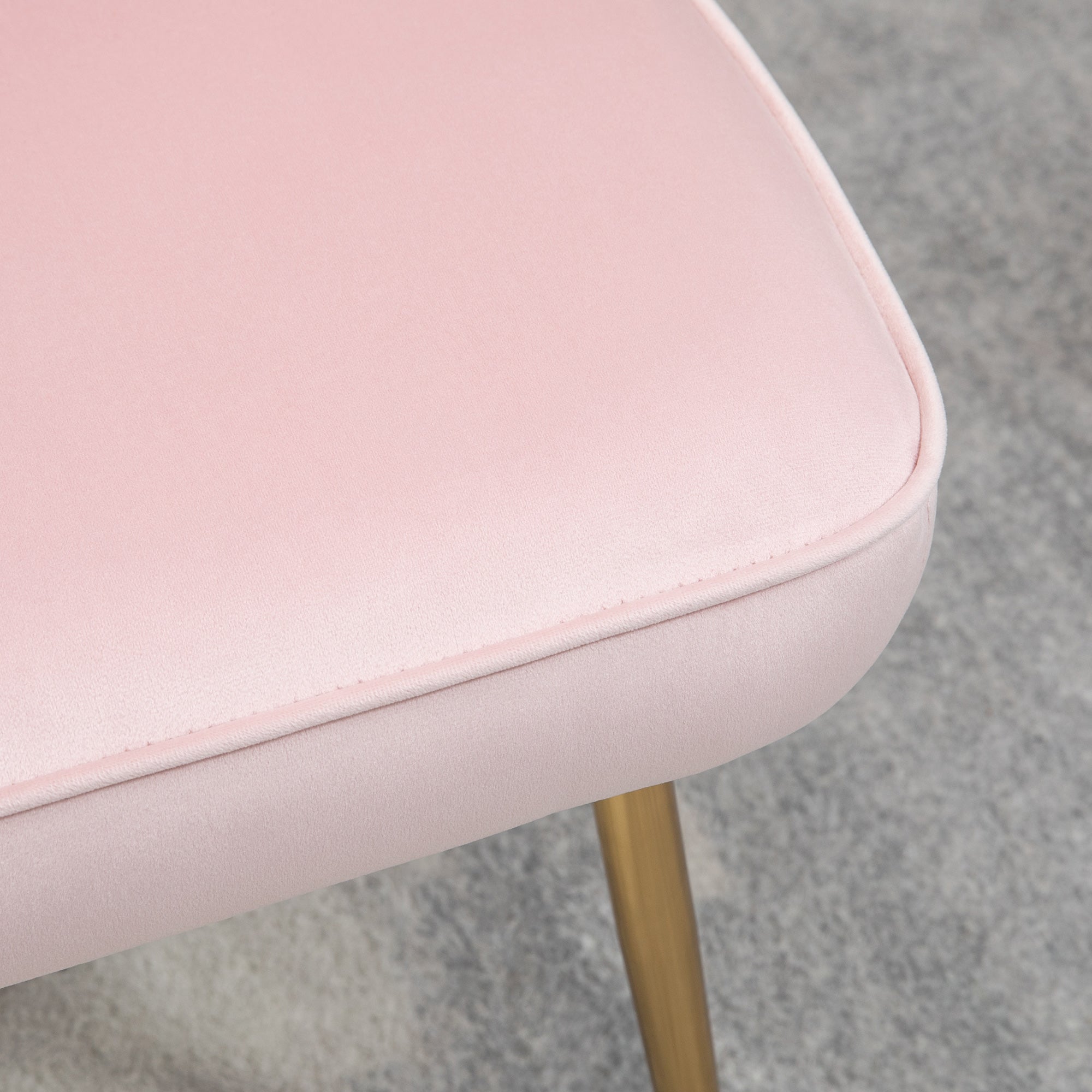 HOMCOM Velvet-Feel Shell Accent Chair - Pink 