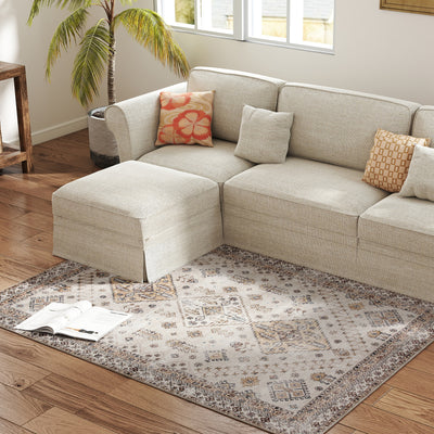 HOMCOM Vintage Area Rug, Non-Slip Washable Rug, Flannel Floor Carpet for Living Room, Bedroom, Dining Room, Home Office, 170 x 120 cm, Beige 