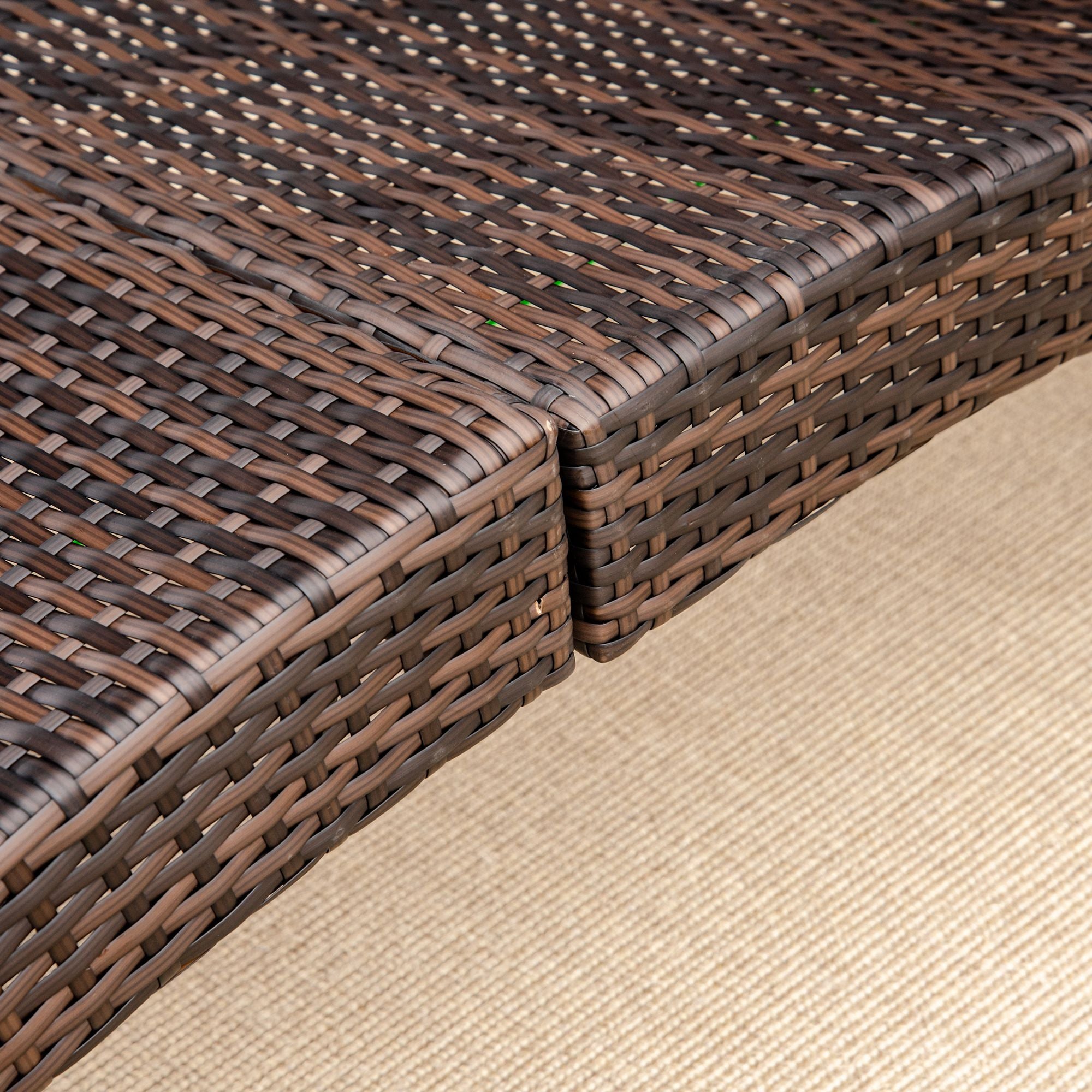 Outsunny Outdoor Foldable PE Rattan Sun Lounger with Soft Padded Cushion, Ergonomic Curved Design Sun Bed for Garden, Balcony, Garden, Brown 