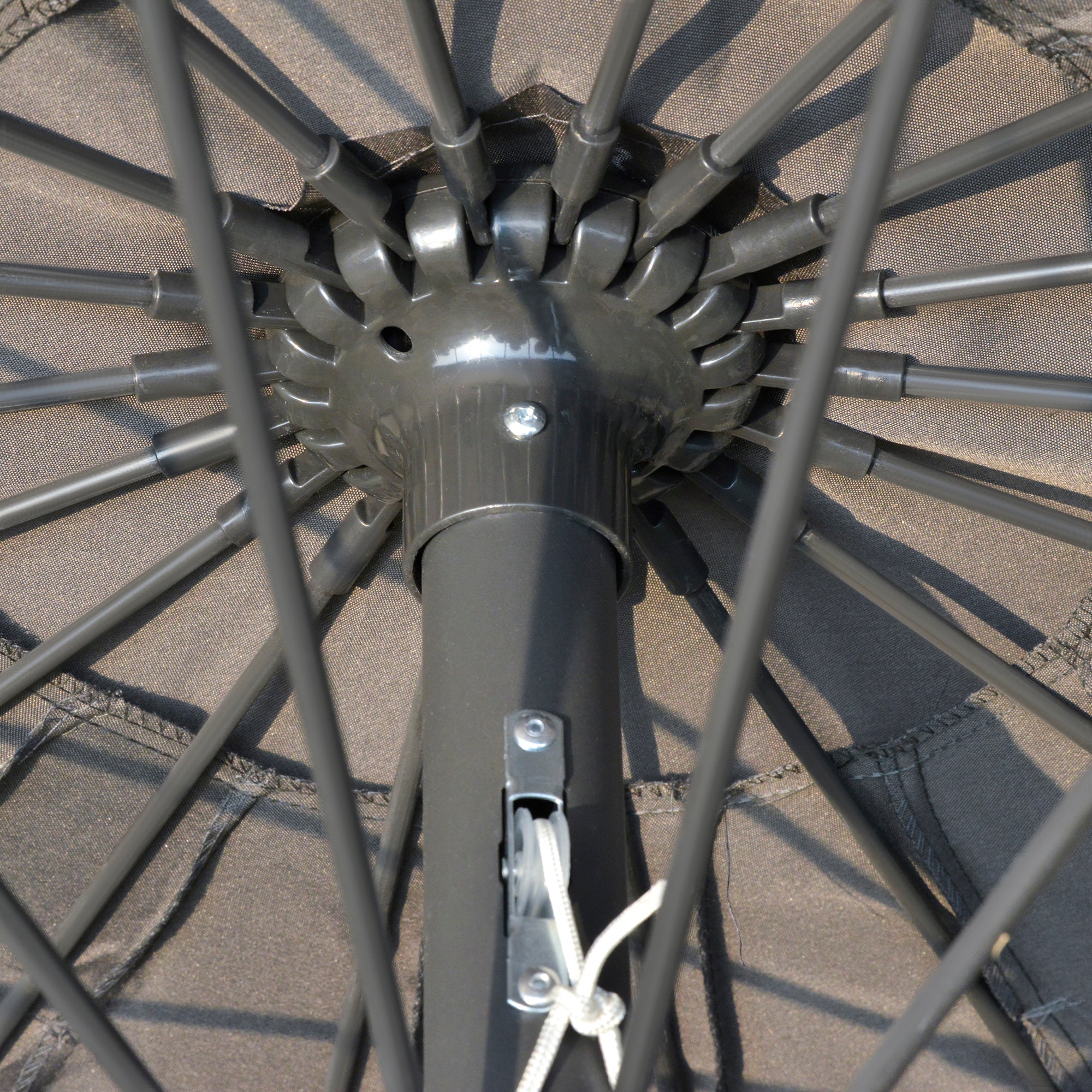 Outsunny 2.5m Shanghai Garden Parasol Umbrella with Crank & Tilt, Adjustable Outdoor Sun Shade, Grey 