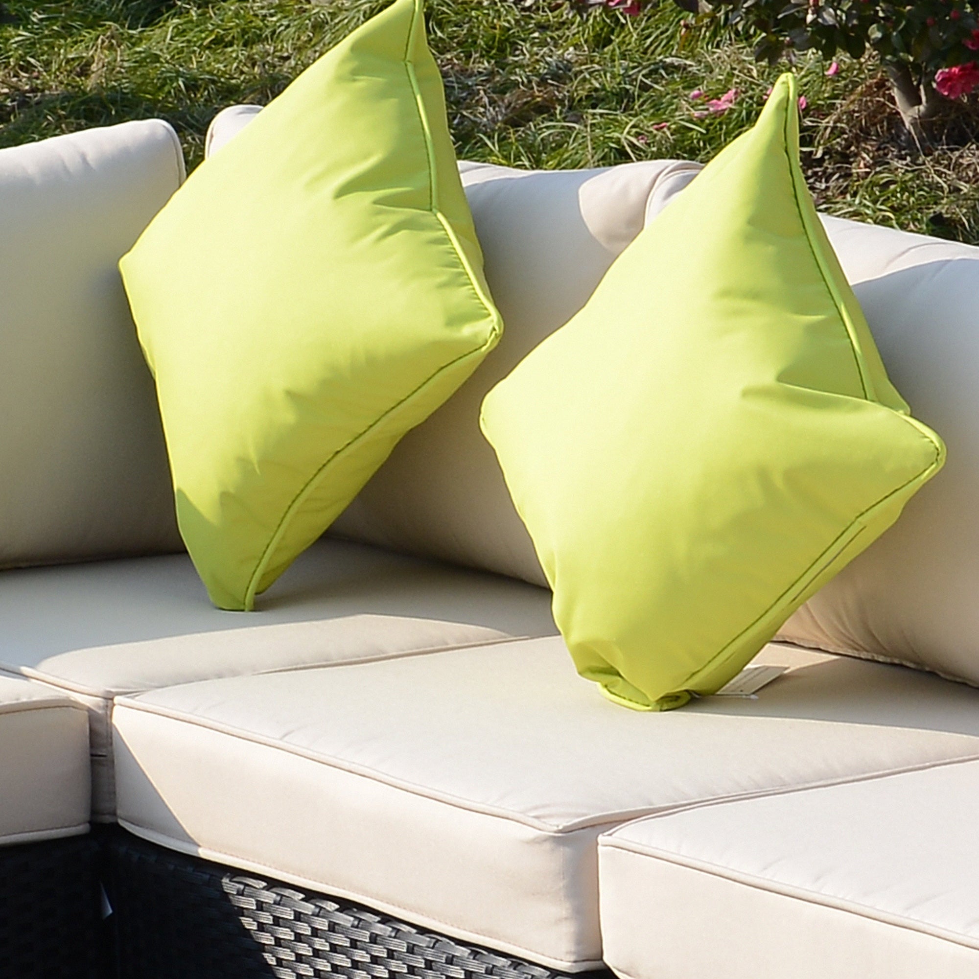 Outsunny 8 Pieces PE Rattan Corner Sofa Set with Thick Cushions, Aluminium Outdoor Rattan Garden Furniture Set with Glass Top Table, No Assembly Required, Black 