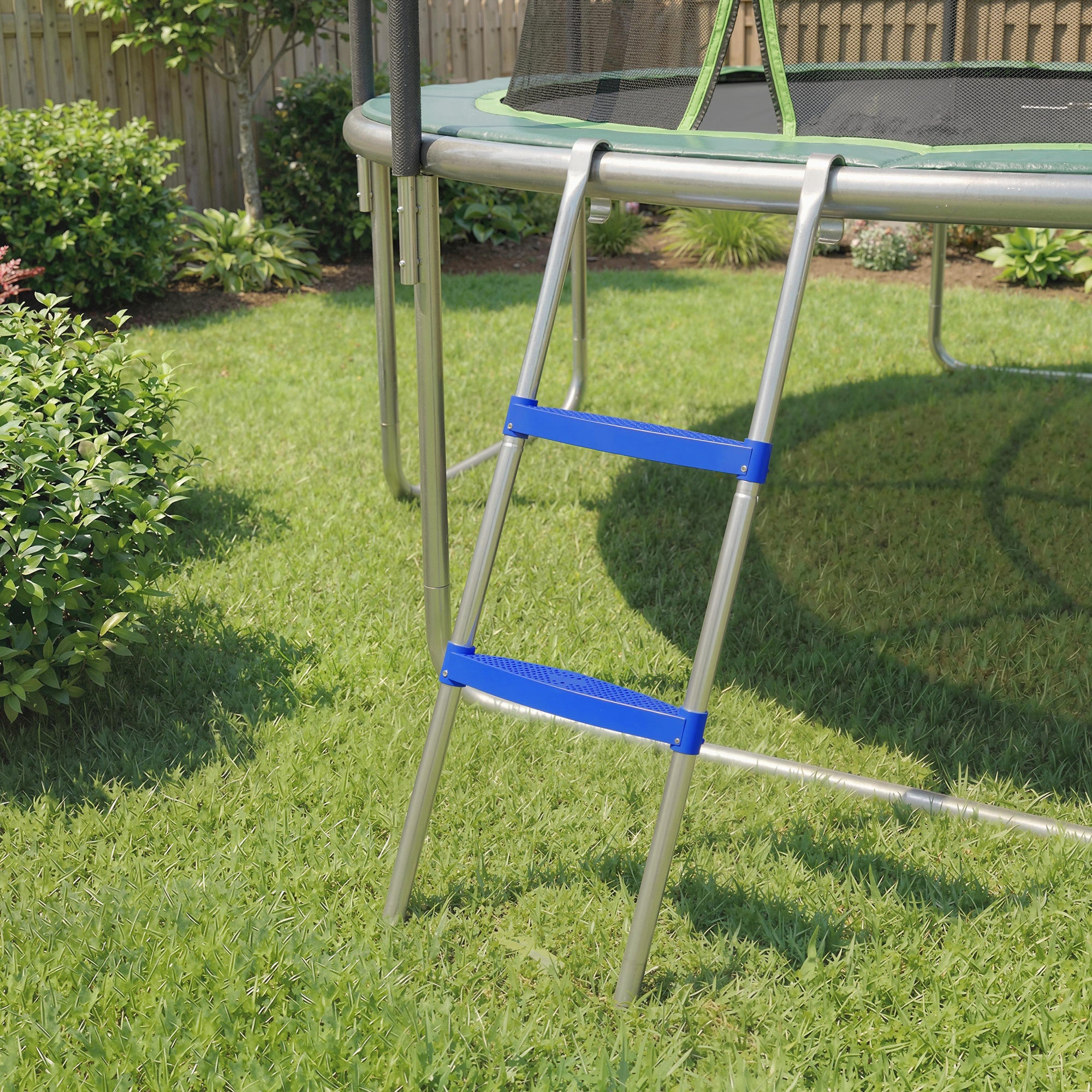 SPORTNOW Trampoline Ladder, 2-Steps with Horizontal Wide Steps, Universal Hook, Galvanised Steel Frame, 150kg Load Capacity 