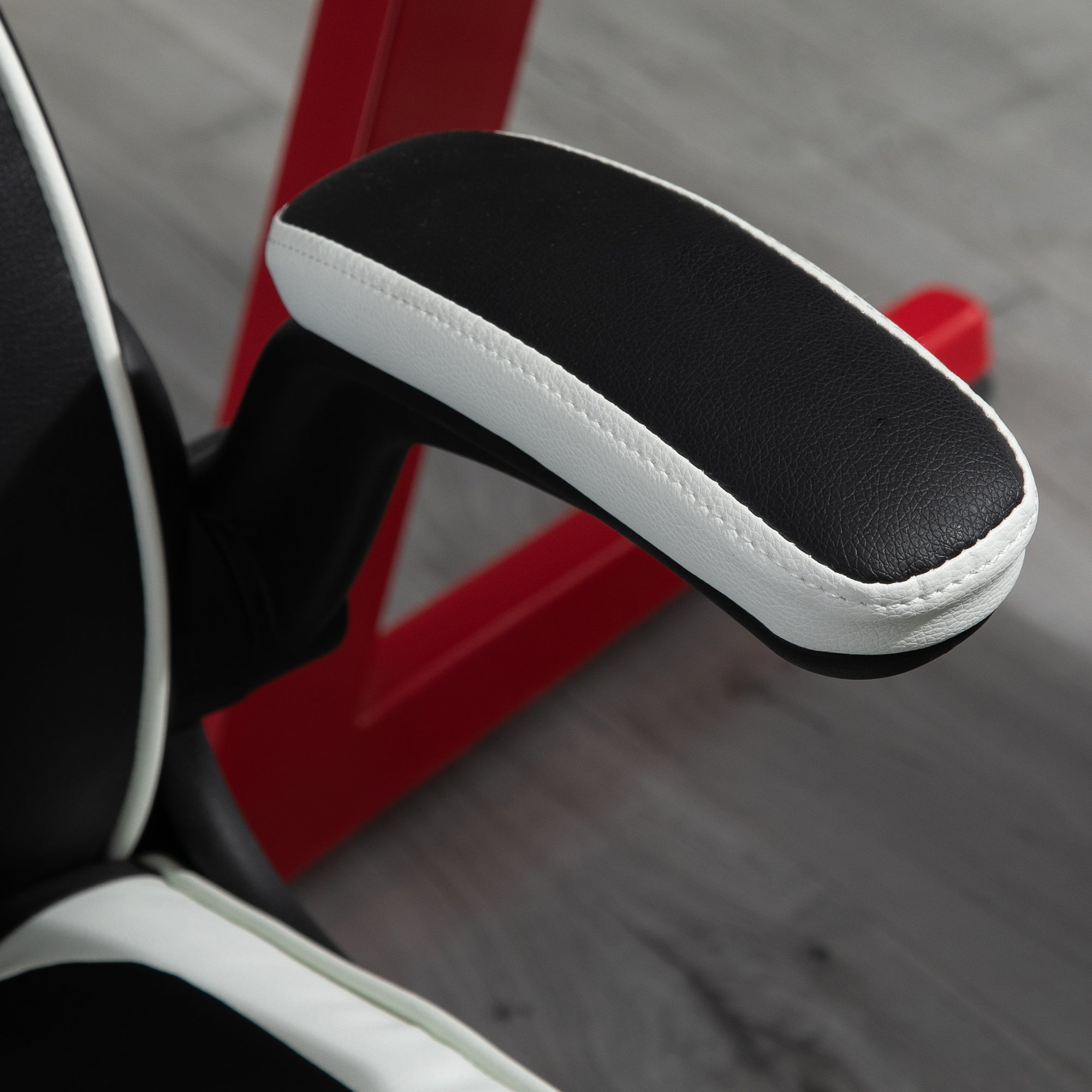 Vinsetto Gaming Chair Ergonomic Computer Chair with Adjustable Height Pedestal Base, Home Office Desk Chair PVC Leather Exclusive Swivel Chair Black 