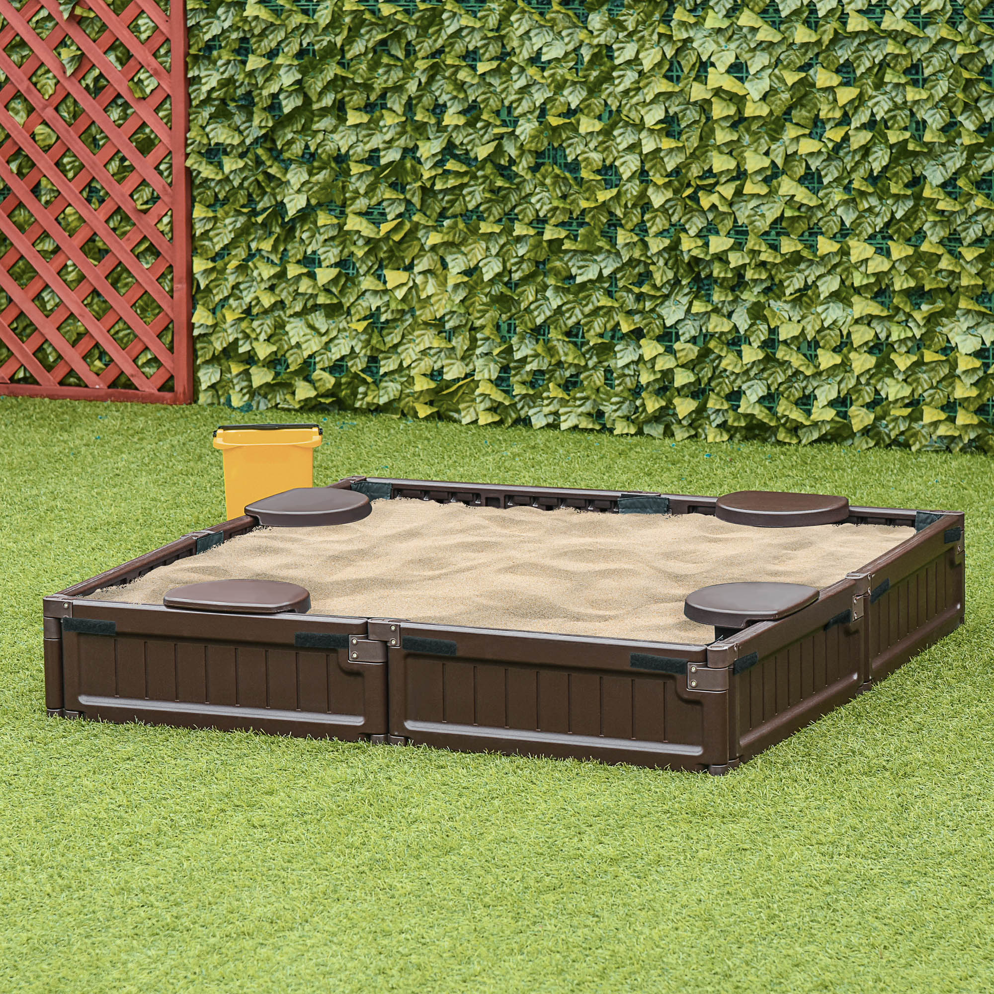 Outsunny Sand Pit Children's Plastic Sandpit w/ Water-Resistant Oxford Cover Bottom Fabric Liner kid Playset for 3-12 years old, Garden, Outdoor - (Brown) 