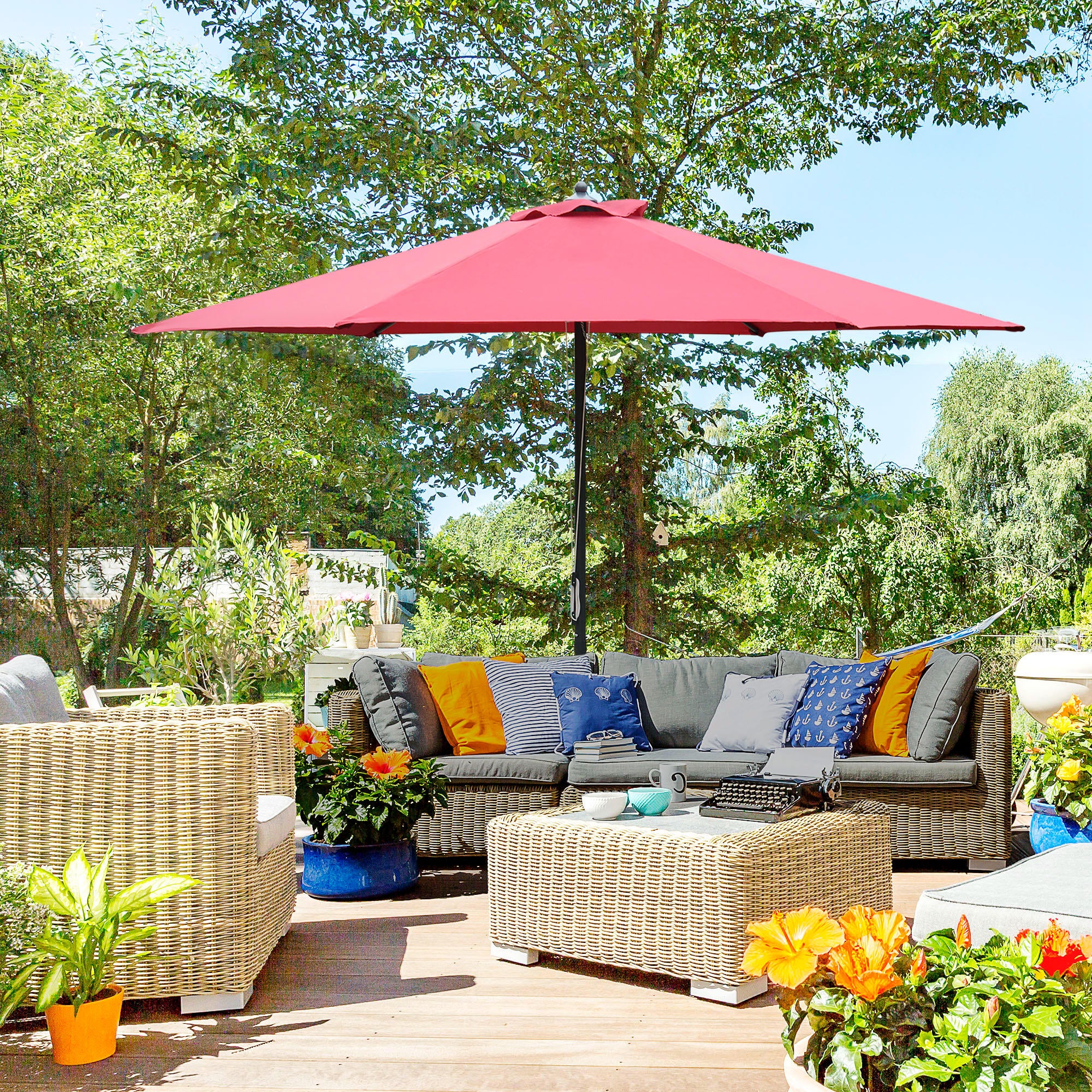 Outsunny 2.8m Garden Parasol Umbrella, Round Outdoor Market Table Umbrella Sun Shade Canopy, Wine Red 