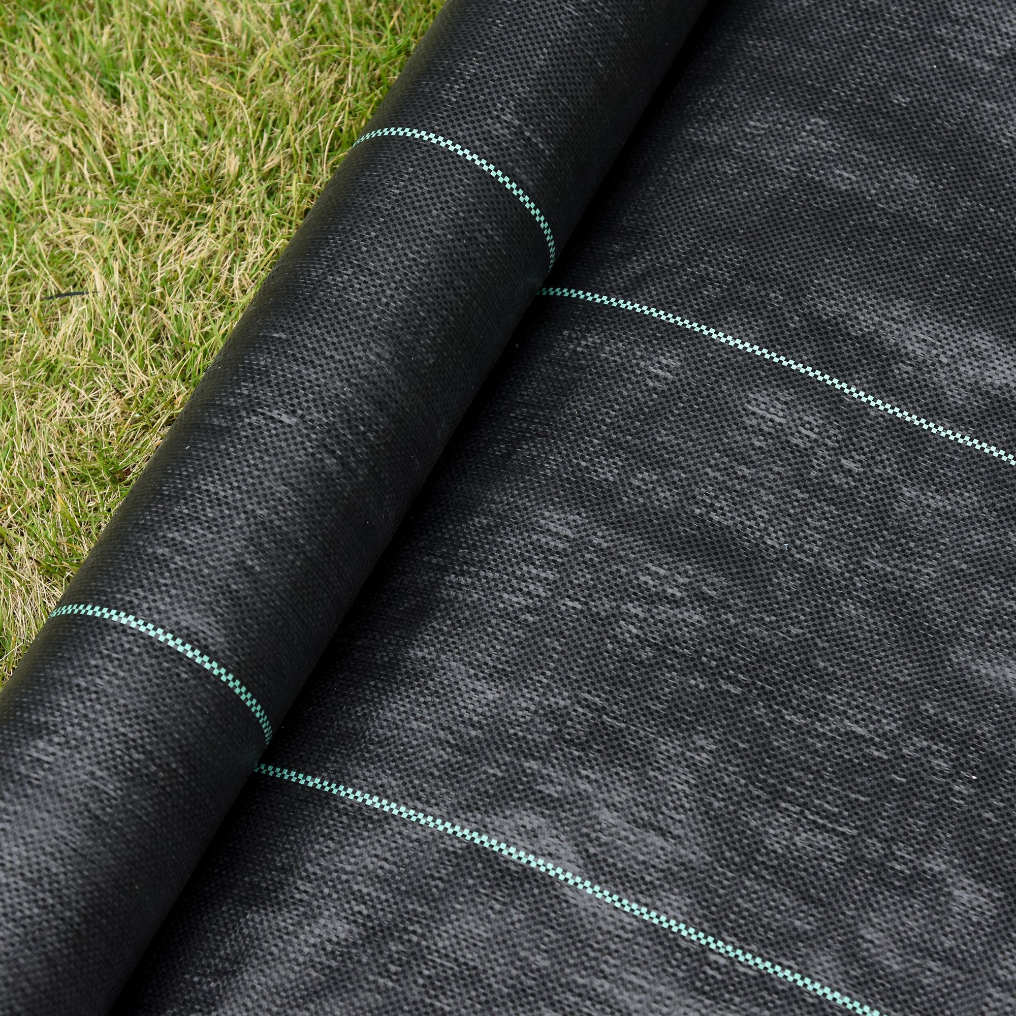 Outsunny 1m x 50m Weed Control Membrane, Heavy Duty Weed Control Barrier Fabric, 90gsm Ground Cover for Patios, Garden, Flower beds, Landscaping 