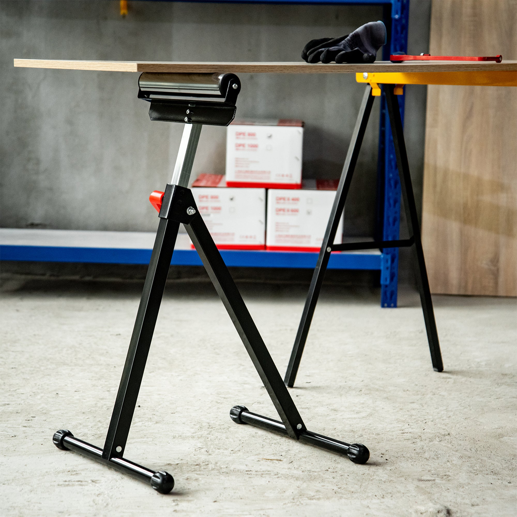 HOMCOM Folding Roller Stand, Material Support Pedestal with Ball Bearing Roller Height Adjustable Portable, Metal Construction, Black 