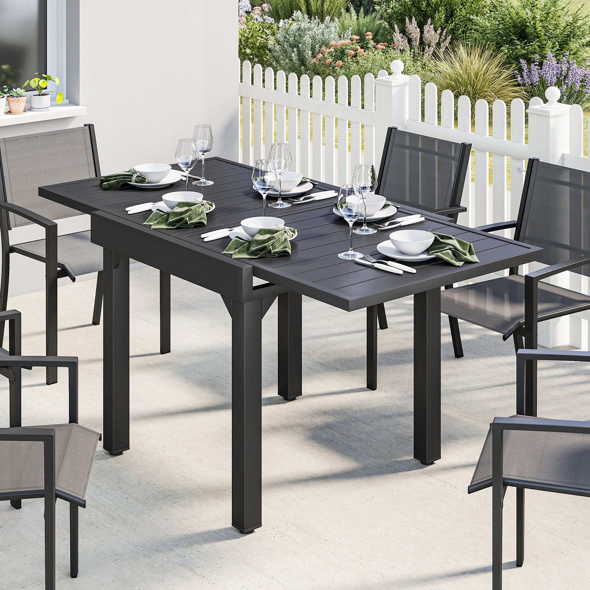 Outsunny Expandable Patio Dining Table for 4-6 People, 80-160 cm Aluminium Extendable Outdoor Patio Table with Slatted Top, Black 